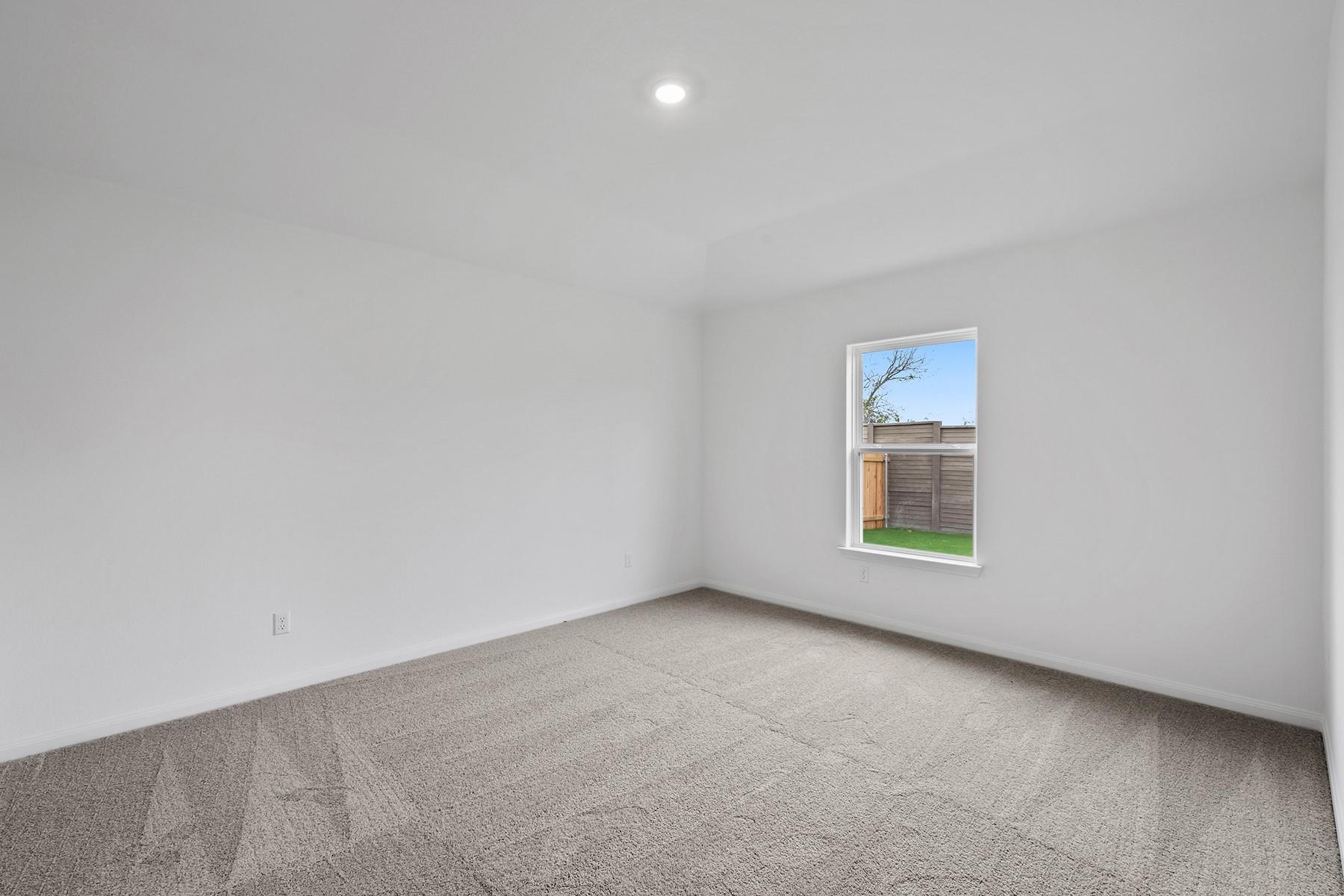 14404 Wahlbergs WAY, Elgin, TX 78621 photo 5