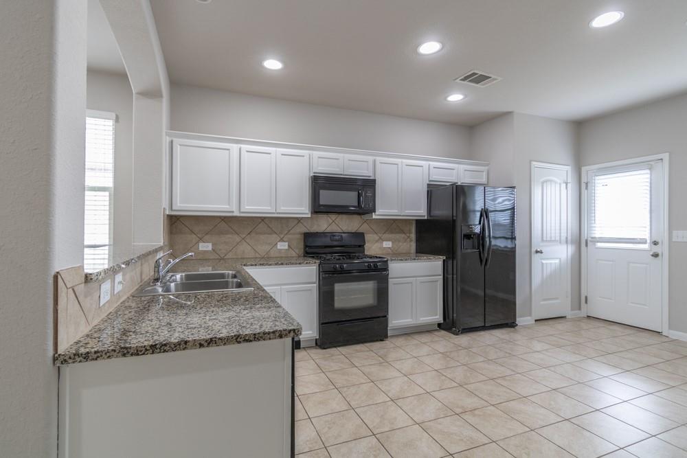 2880 Donnell DR #4101, Round Rock, TX 78664 photo 4