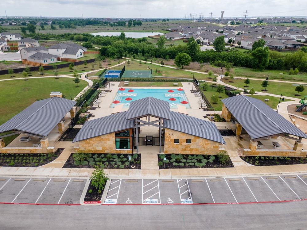 120 Christy ST, Hutto, TX 78634 photo 5