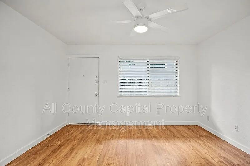 502 35th ST #103, Austin, TX 78705 photo 2