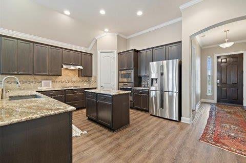 264 Sage HOLW, Dripping Springs, TX 78620 photo 4