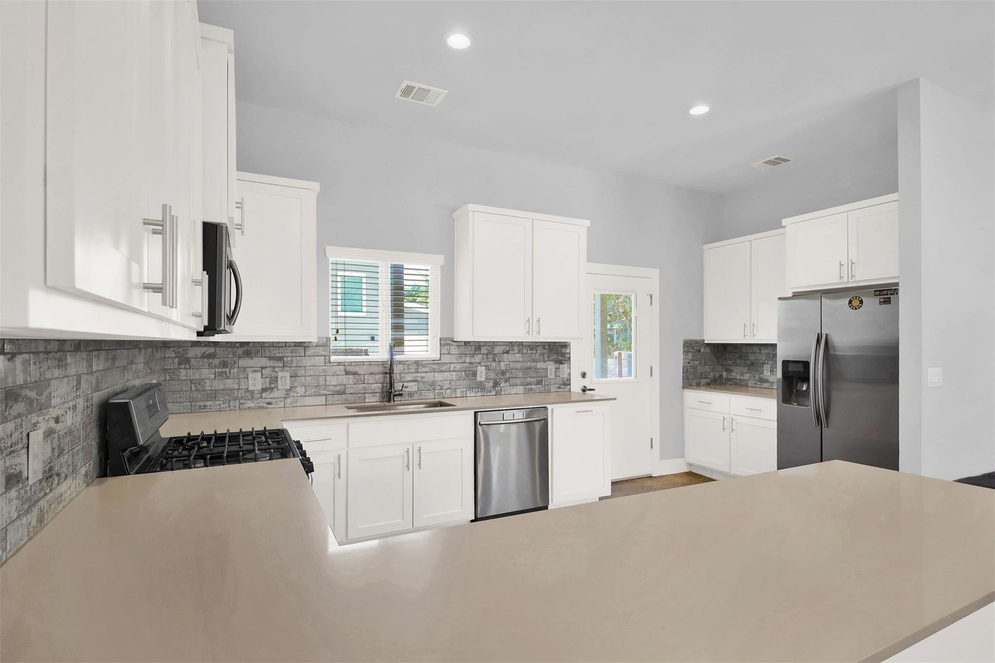 6902 Carver Ave #A, Austin, TX 78752 photo 5