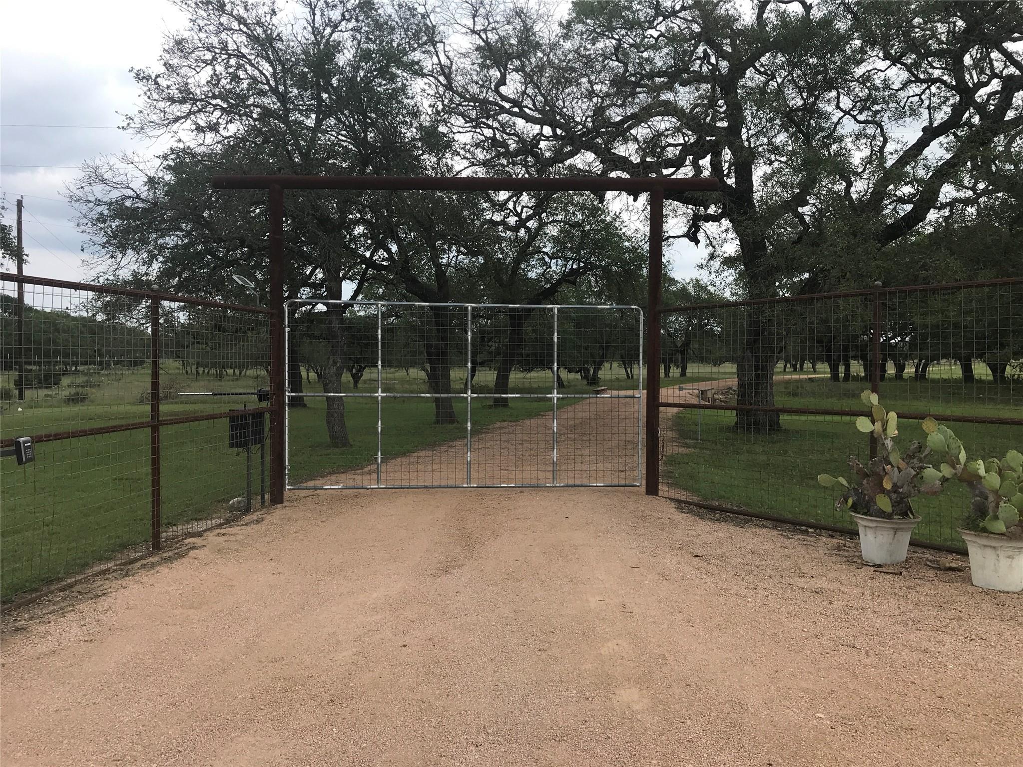 4239 County Road 336, Bertram, TX 78605 photo 2