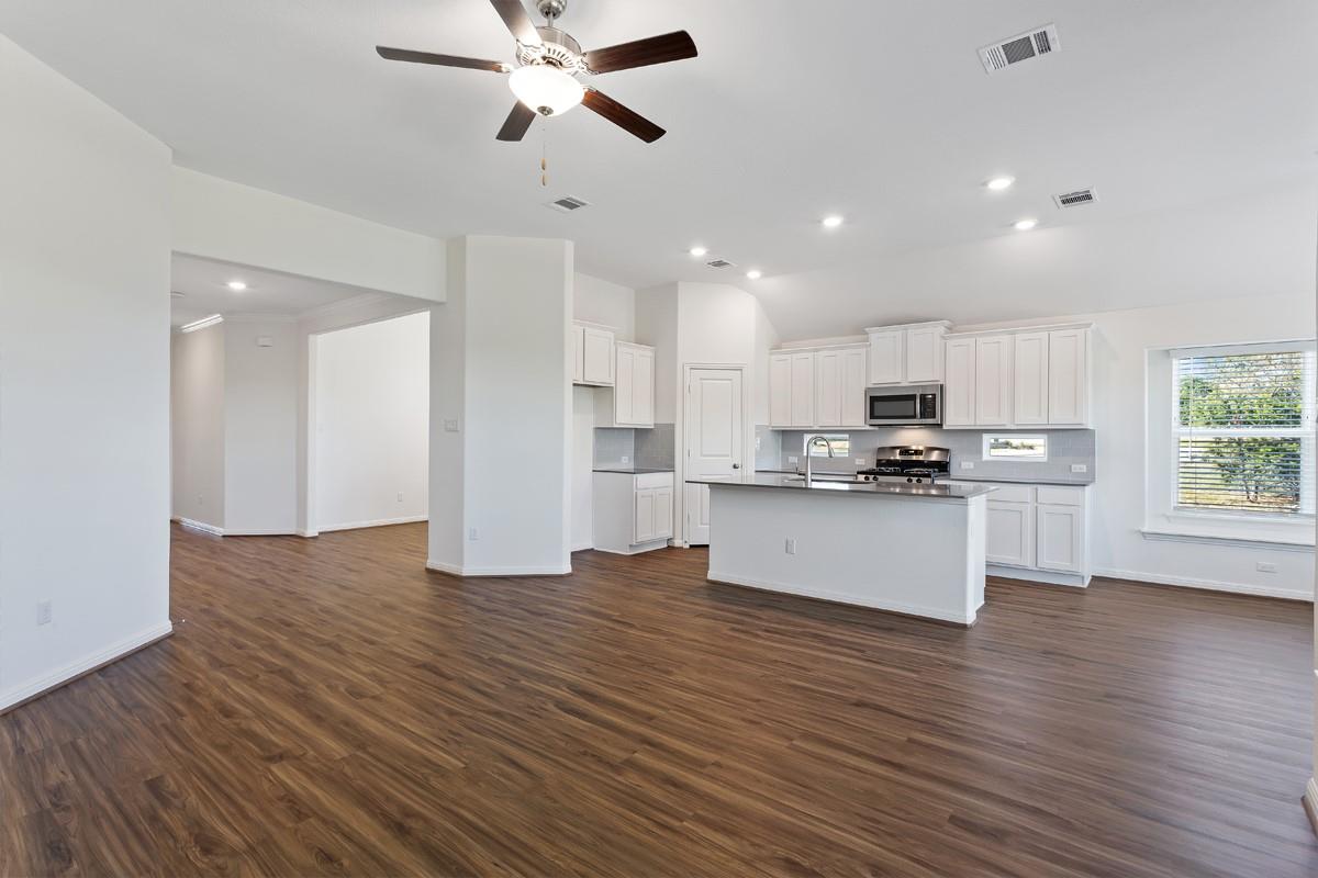 328 Prato PL, Georgetown, TX 78628 photo 5