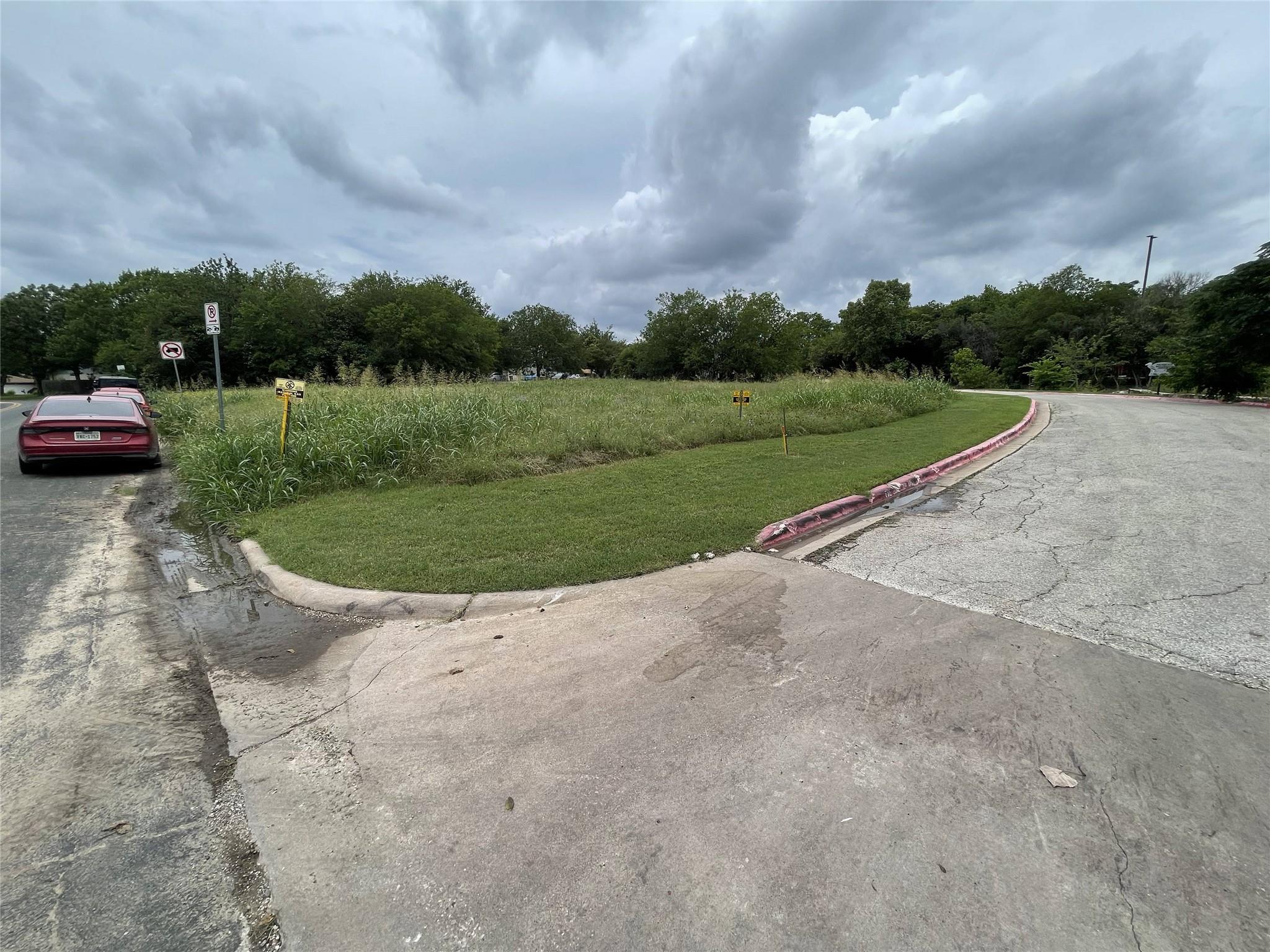 904 Battle Bend BLVD, Austin, TX 78745 photo 4