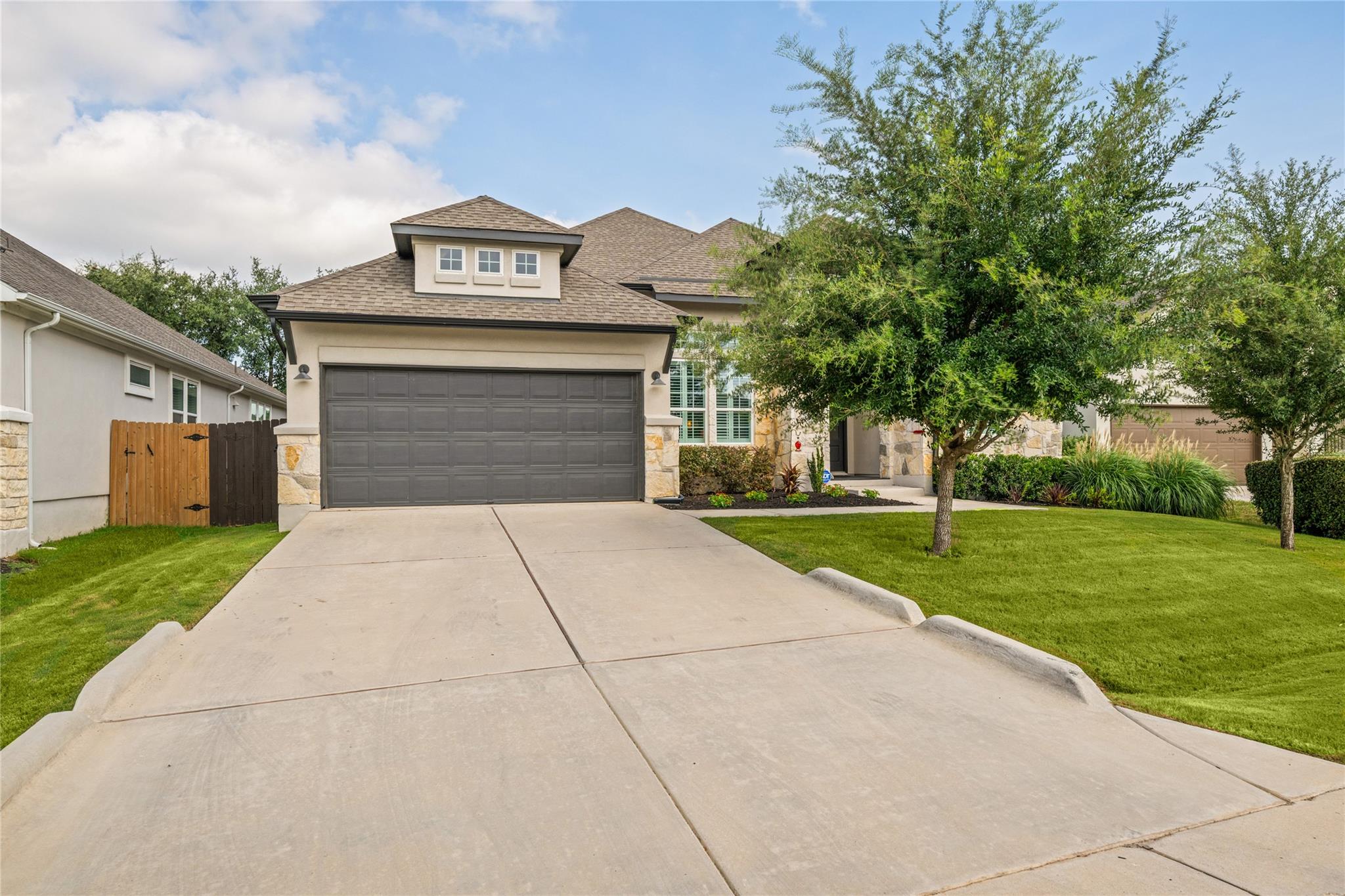 1397 Pink Granite BLVD, Dripping Springs, TX 78620 photo 2