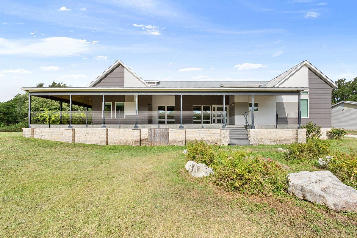 100 Dewberry Creek TRL, Hutto, TX 78634 photo 4