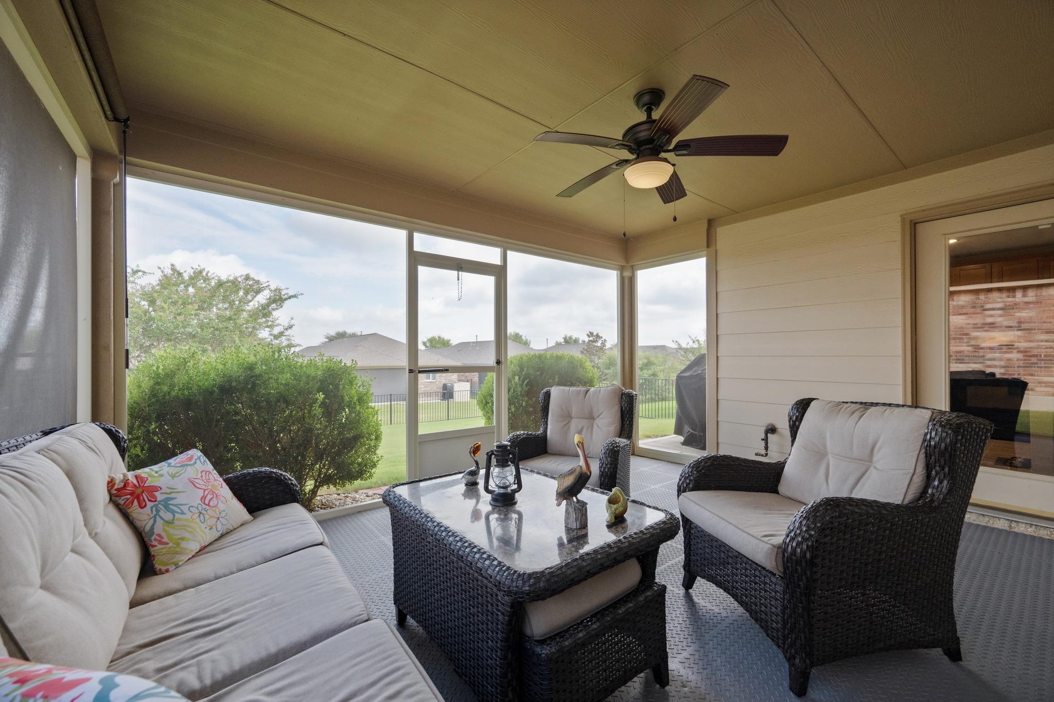 214 Hobby ST, Georgetown, TX 78633 photo 3