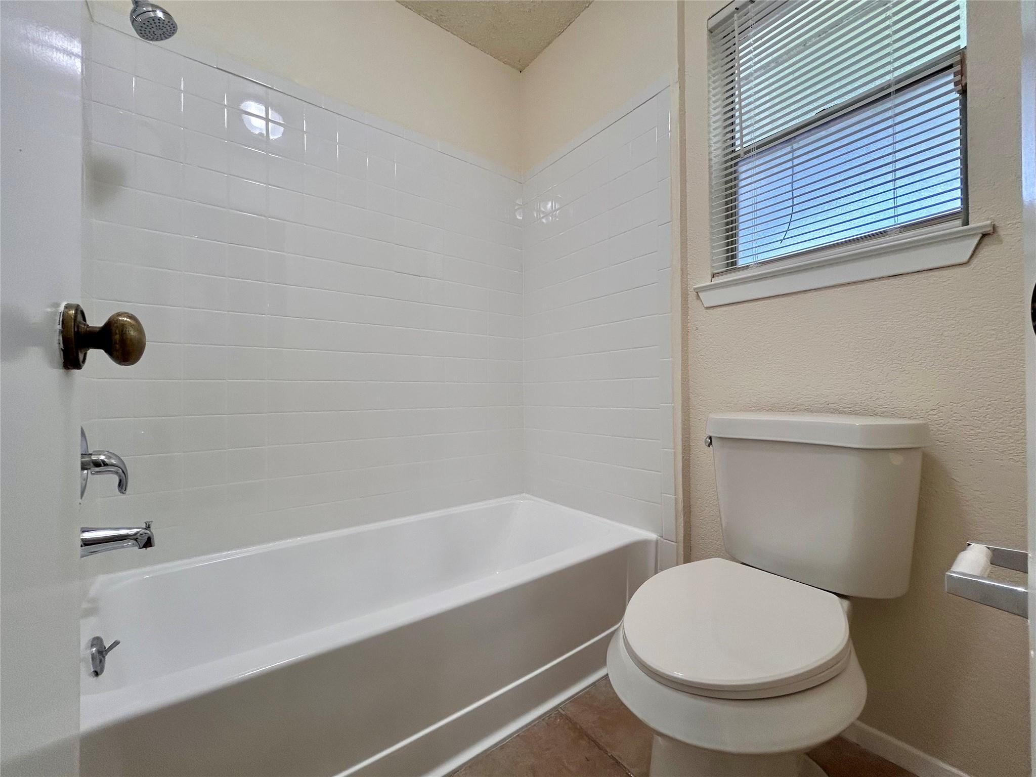 2003 Leeann DR, Austin, TX 78758 photo 5