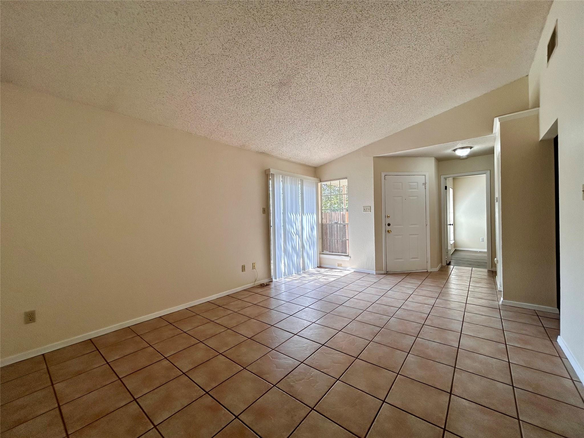 2003 Leeann DR, Austin, TX 78758 photo 4