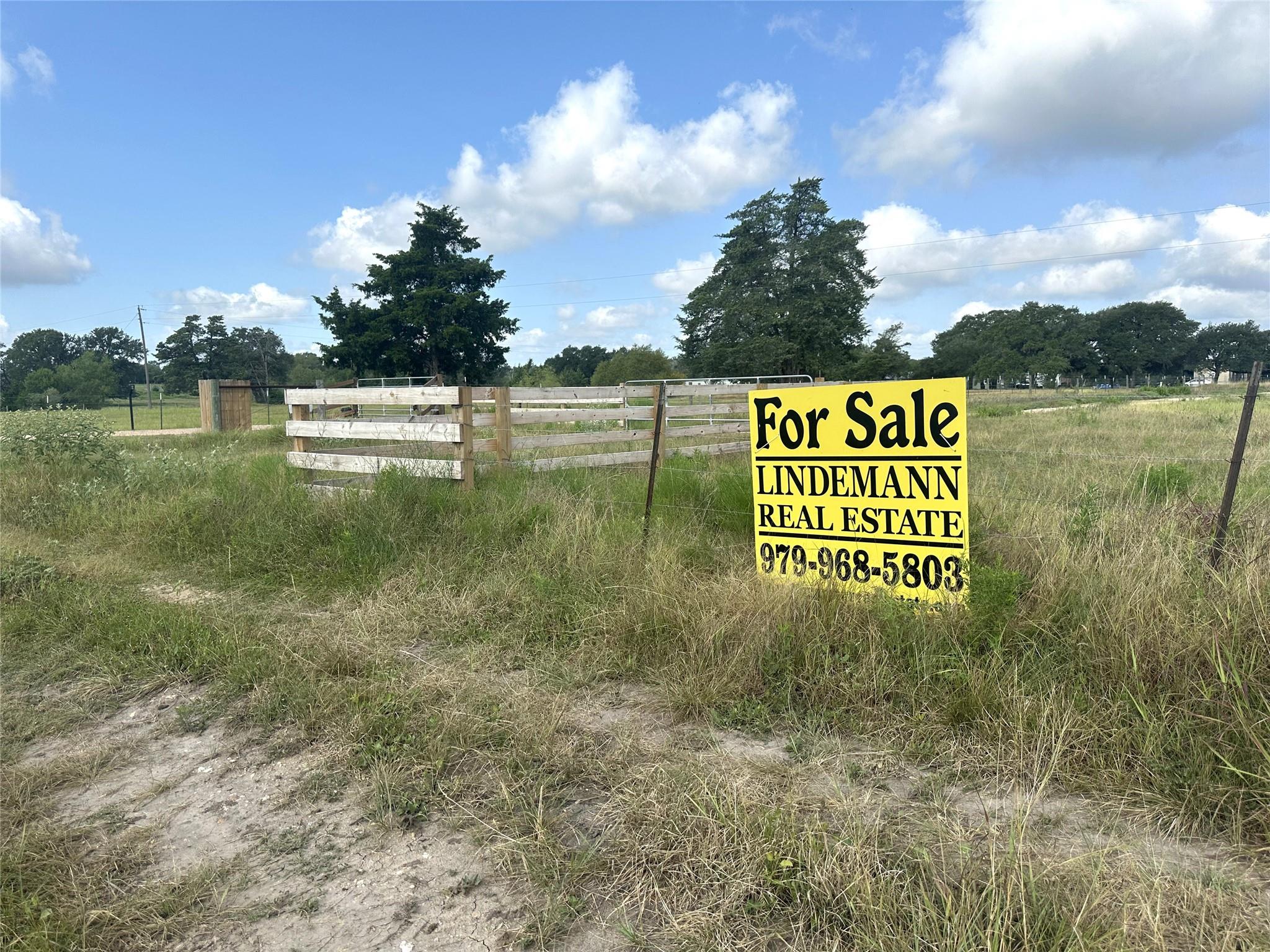 8345 Farm To Market 2145, La Grange, TX 78945 photo 2