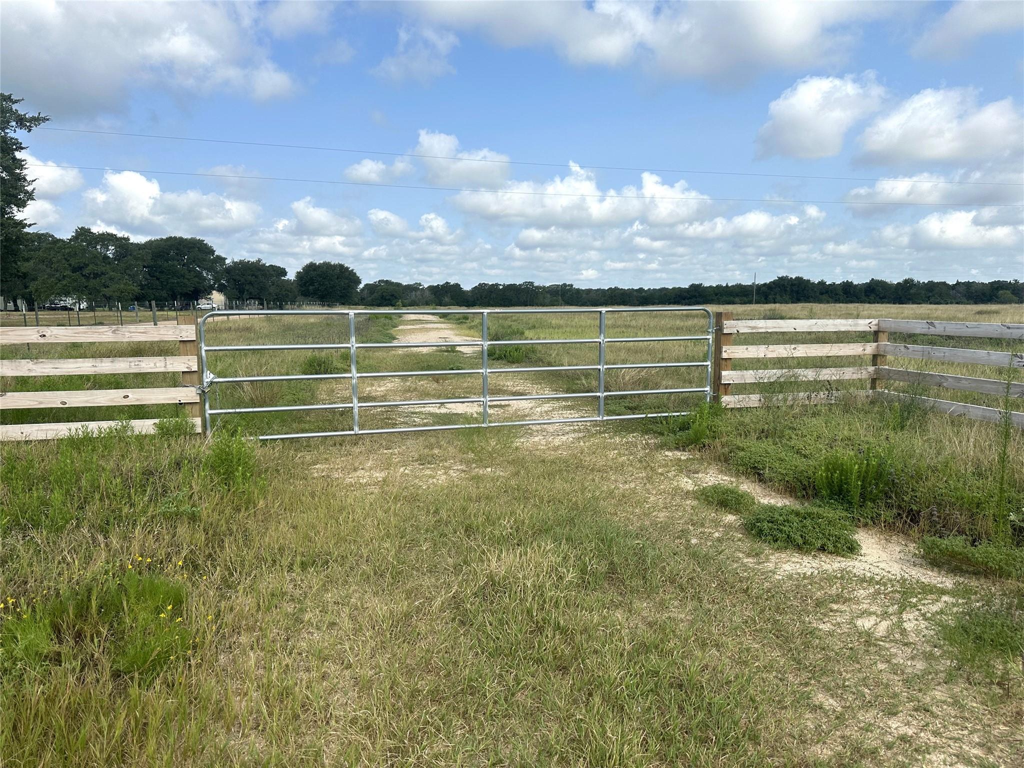 8345 Farm To Market 2145, La Grange, TX 78945 photo 3