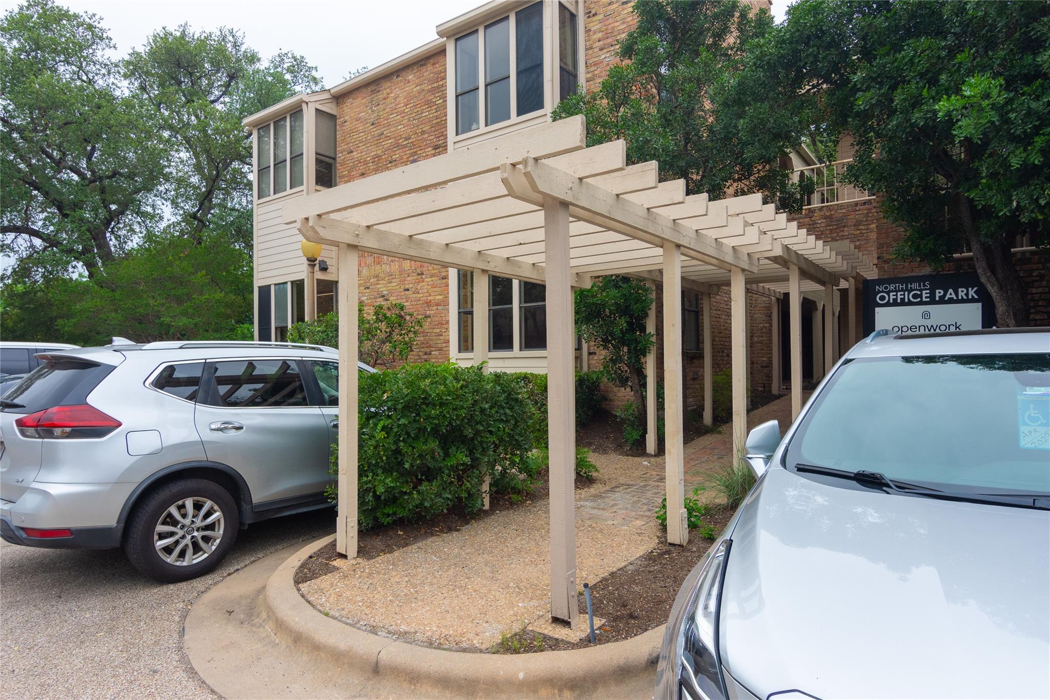 3624 Hills DR #D204, Austin, TX 78731 photo 5