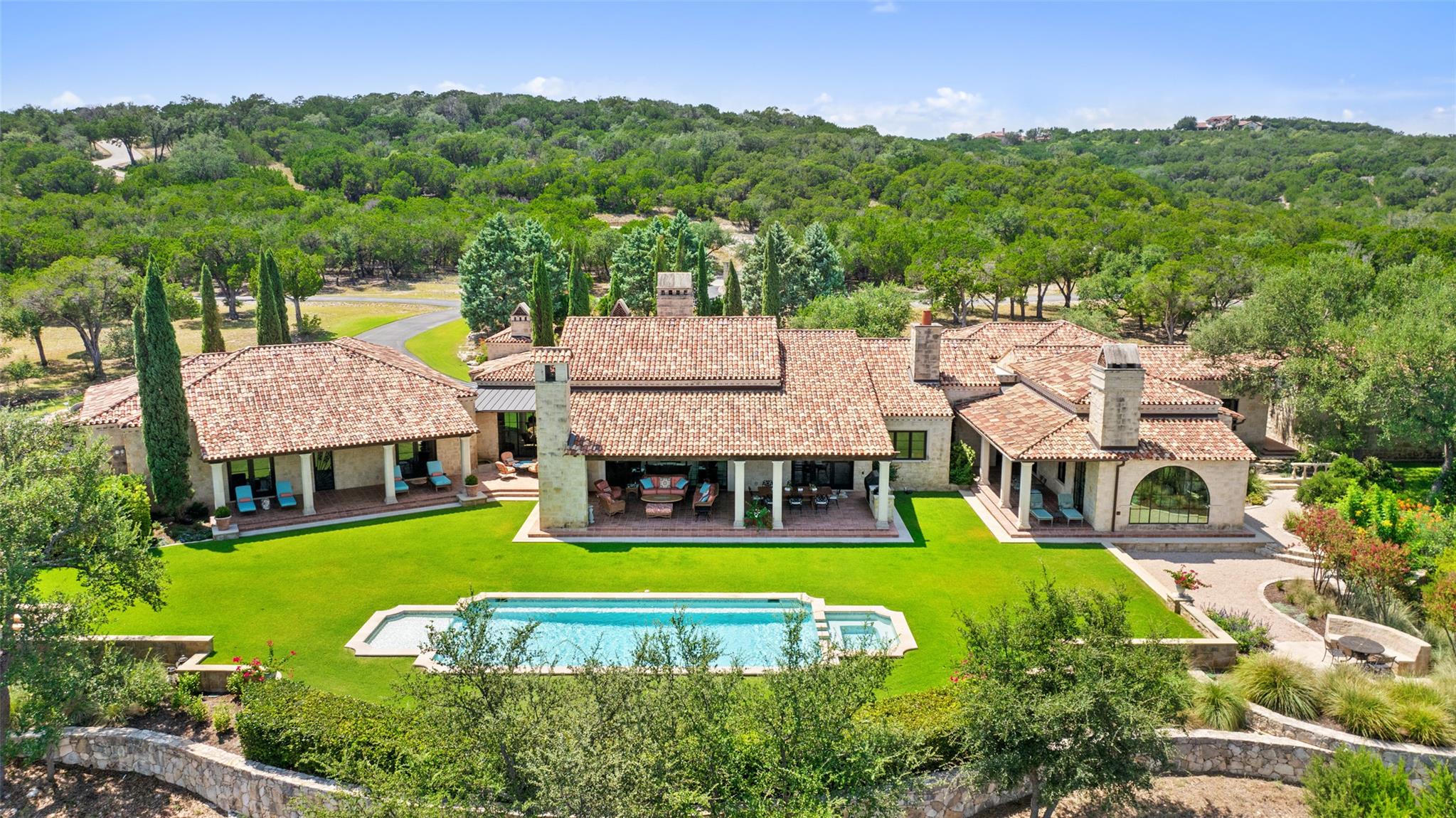 201 Angel Light DR, Spicewood, TX 78669 photo 2