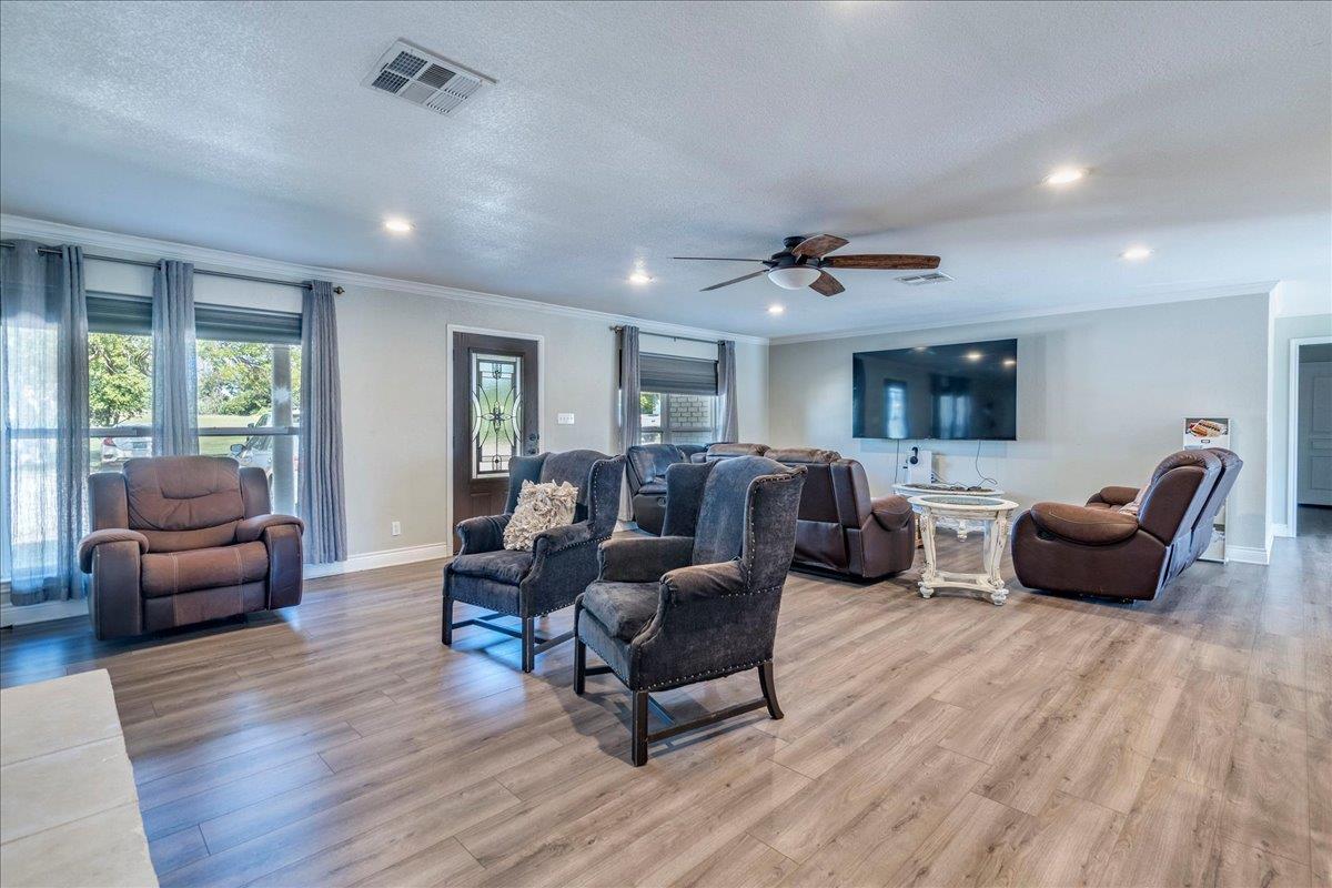 5732 Little Flock RD, Temple, TX 76501 photo 3