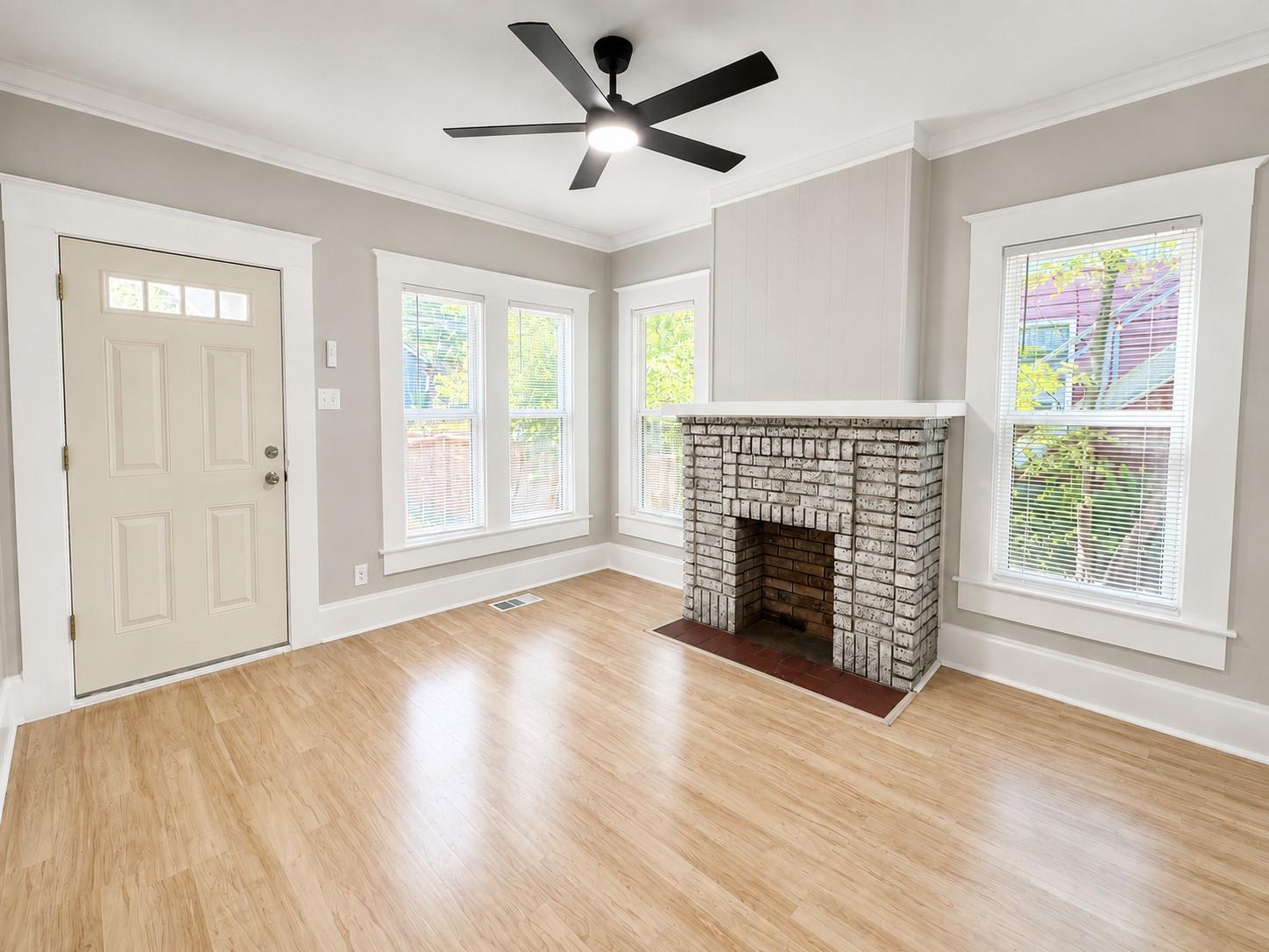 514 38th ST #B, Austin, TX 78705 photo 2