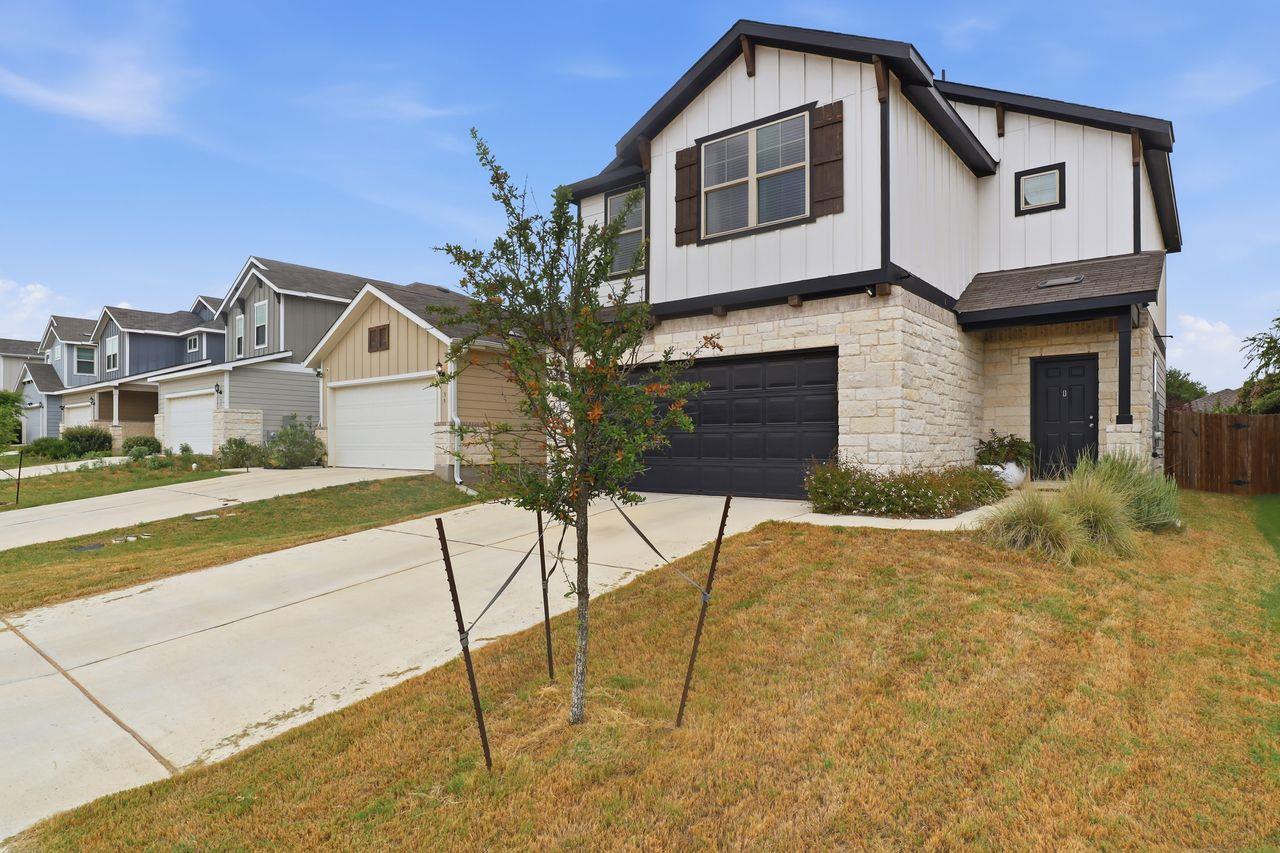 39 Pacific Loon ST, Leander, TX 78641 photo 2