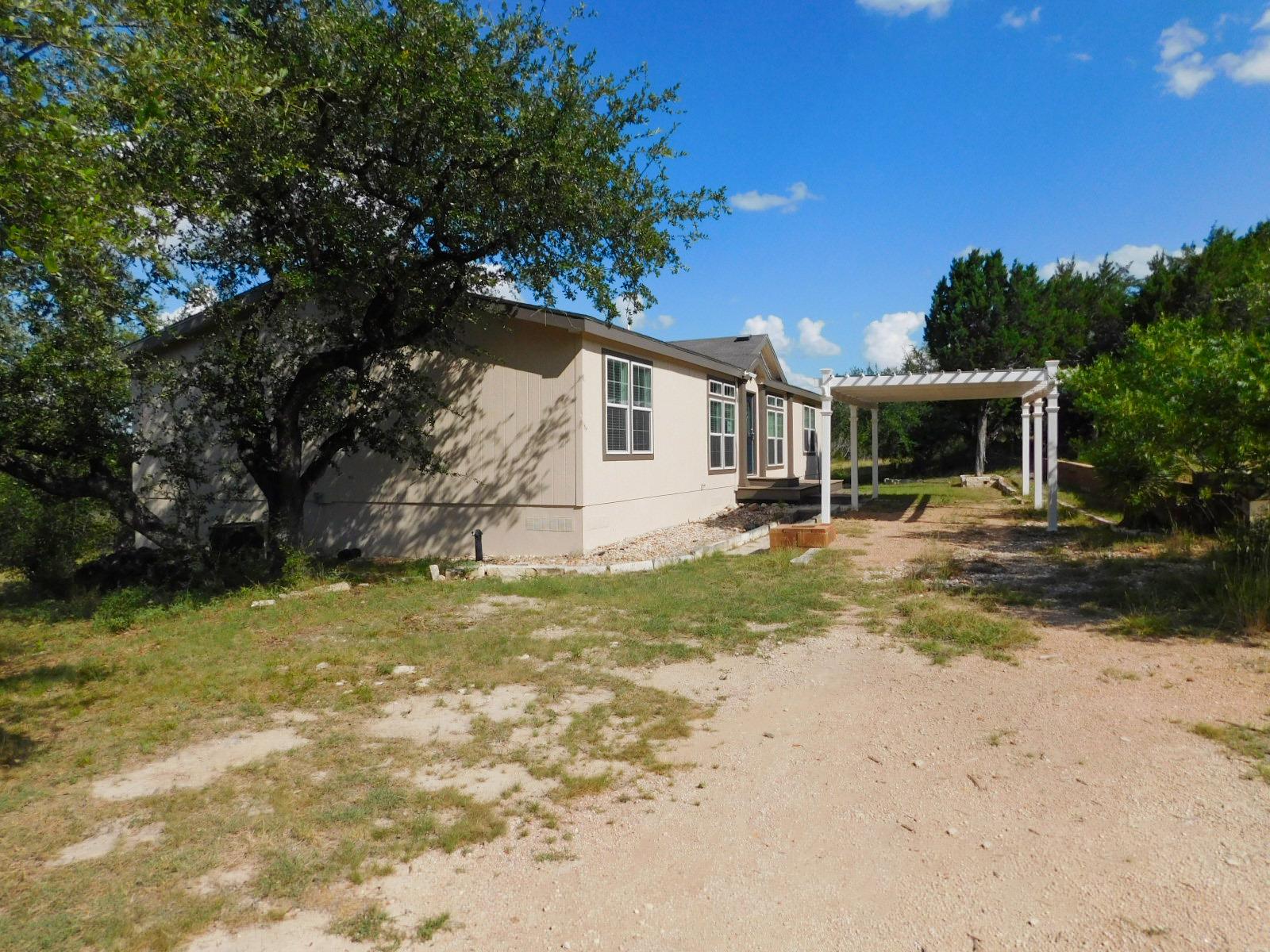 7500 MULESHOE BEND TRL, Marble Falls, TX 78654 photo 2