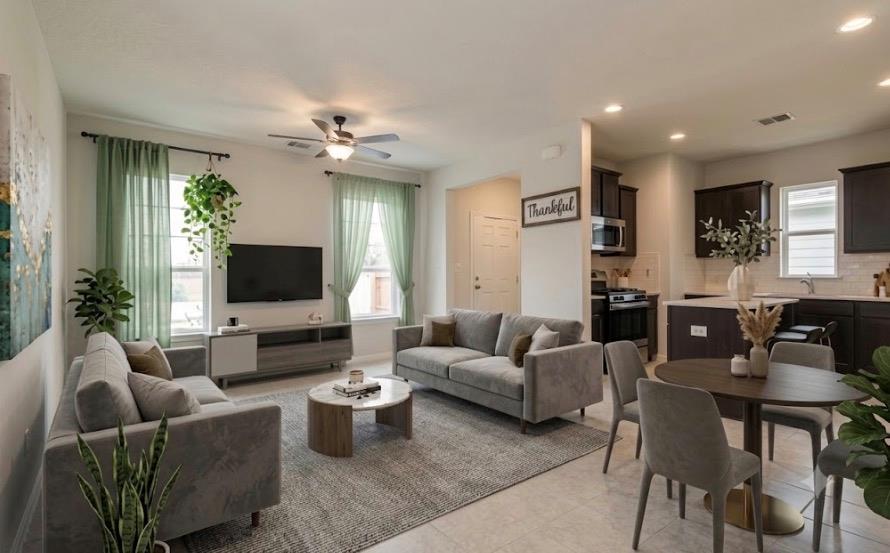 1064 Esplanade PKWY, San Marcos, TX 78666 photo 3