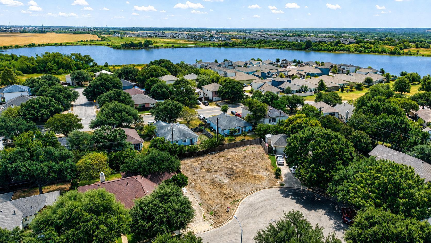1717 Chalice CV, Round Rock, TX 78665 photo 4