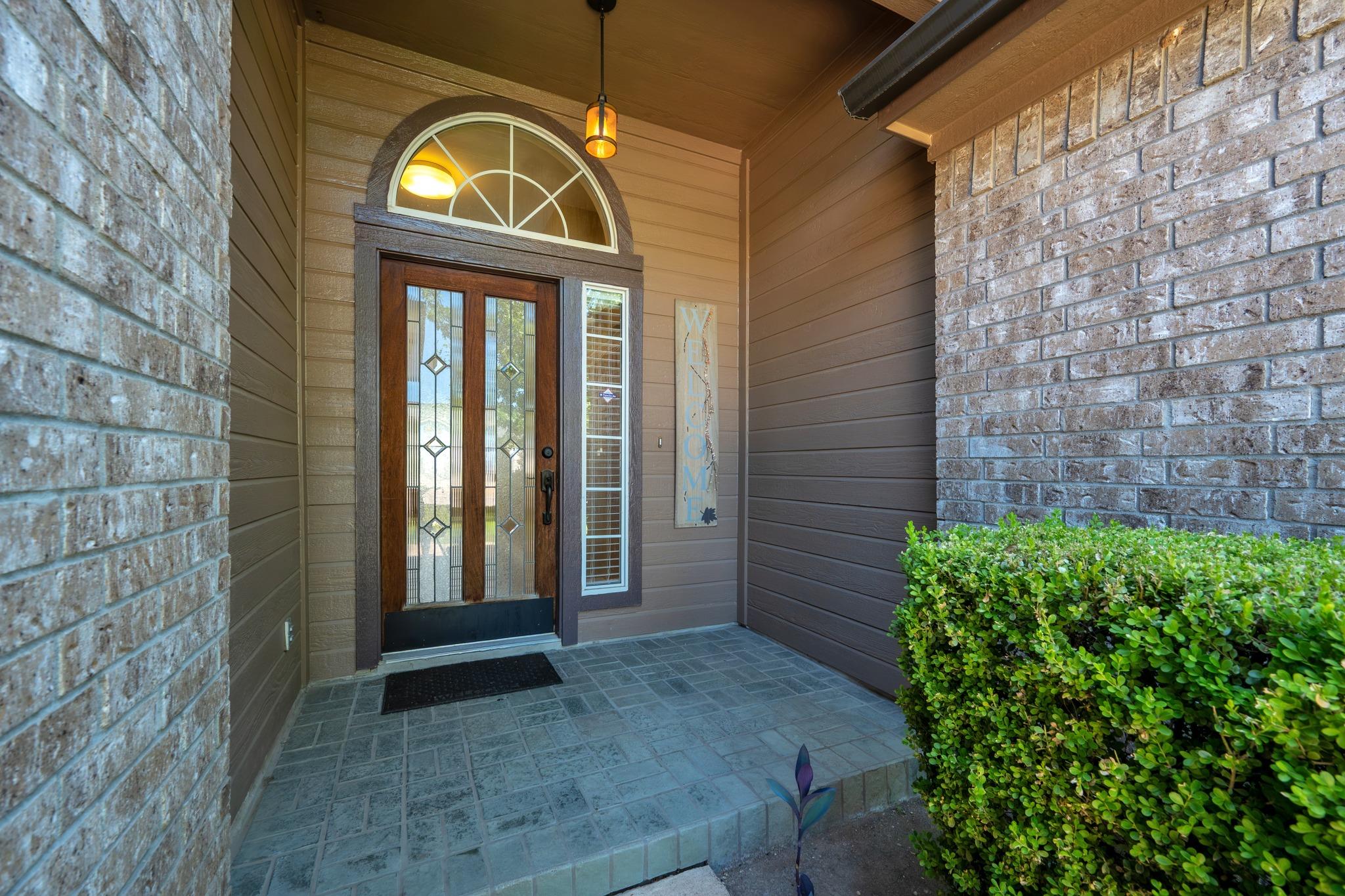 600 Sparkling Brook LN, Leander, TX 78641 photo 4