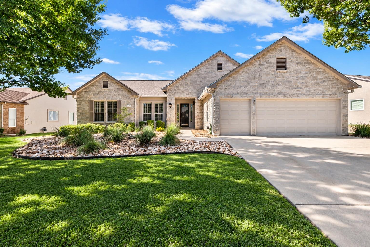 128 Crepe Myrtle LN, Georgetown, TX 78633 photo 2