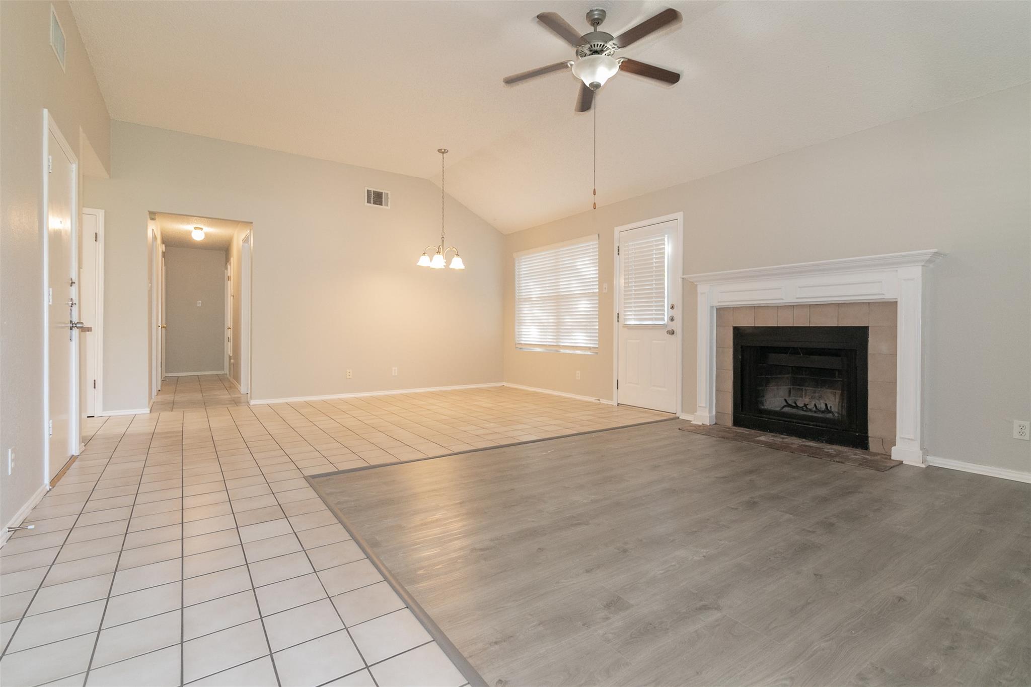 420 Sailmaster ST #B, Lakeway, TX 78734 photo 2