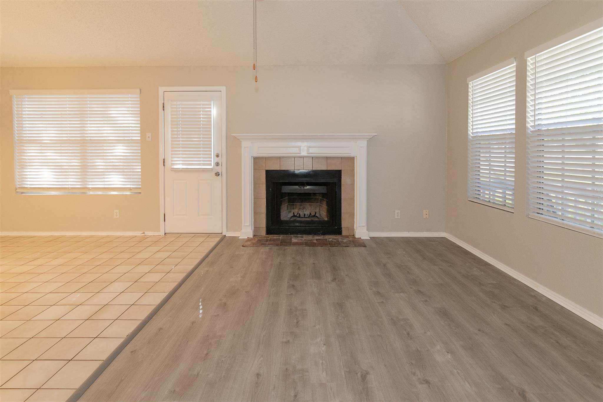 420 Sailmaster ST #B, Lakeway, TX 78734 photo 3