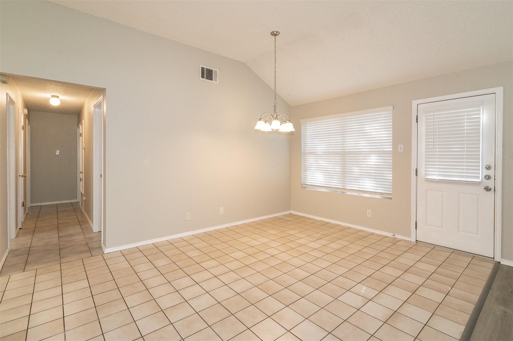 420 Sailmaster ST #B, Lakeway, TX 78734 photo 4