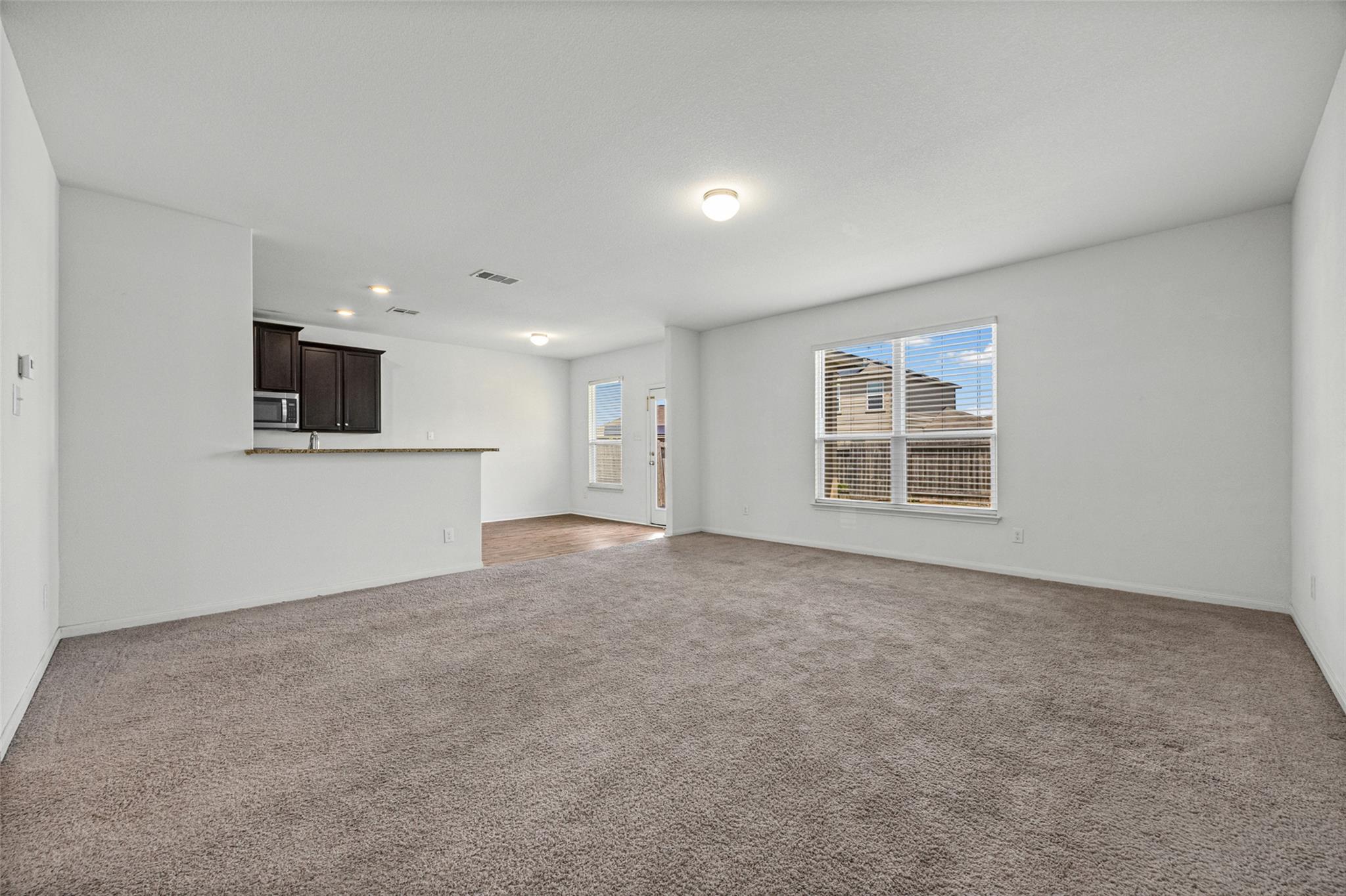 19812 Hubert R Humphrey RD, Manor, TX 78653 photo 3