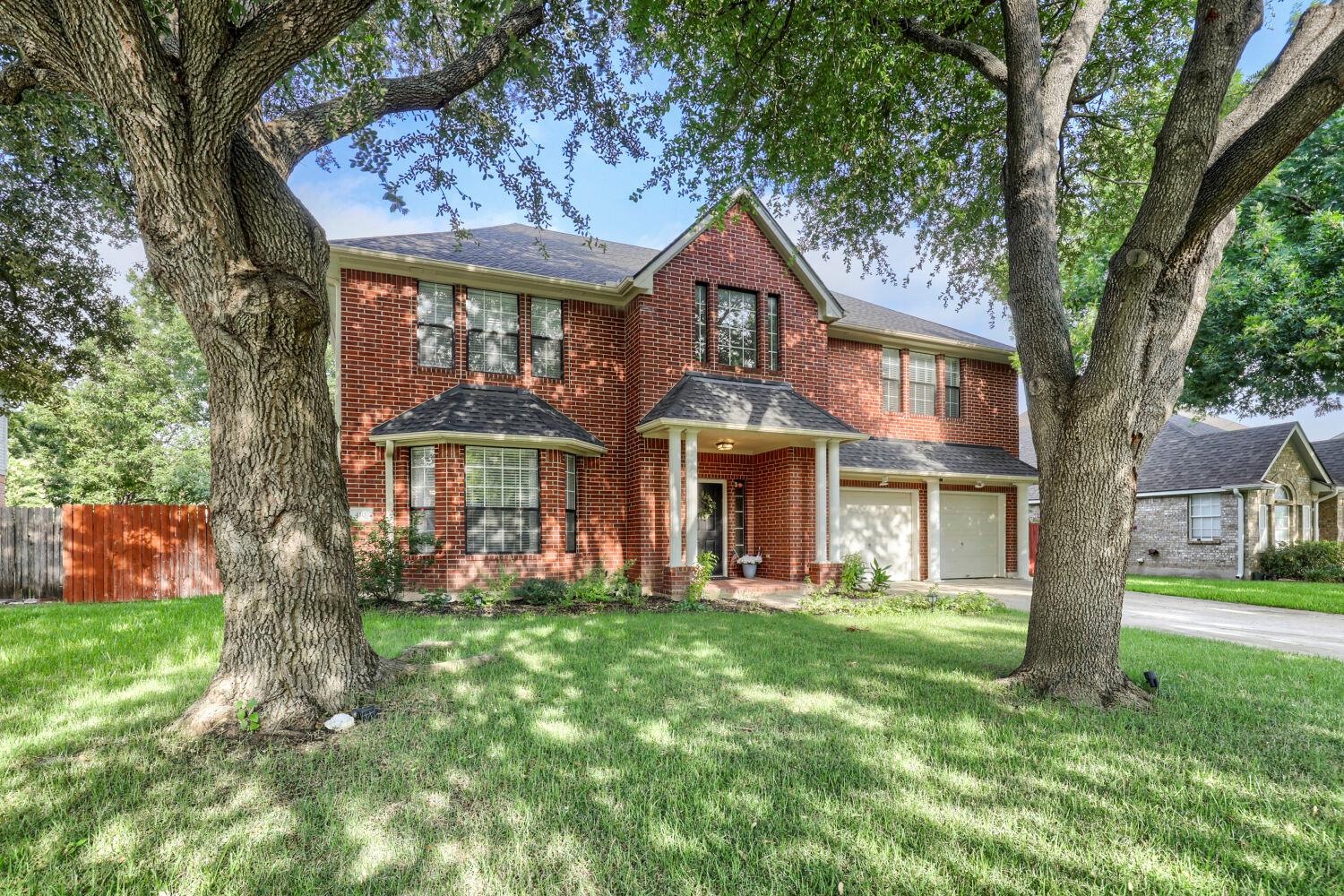 410 Thunderbay DR, Georgetown, TX 78626 photo 2