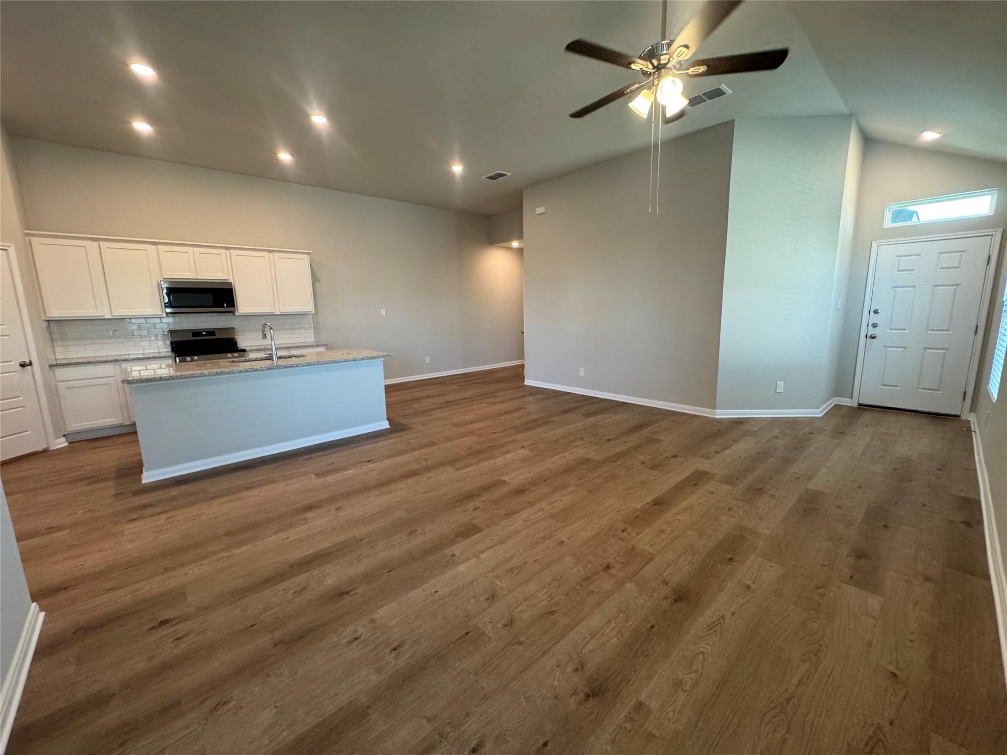 830 Staglin ST #B, Buda, TX 78610 photo 5