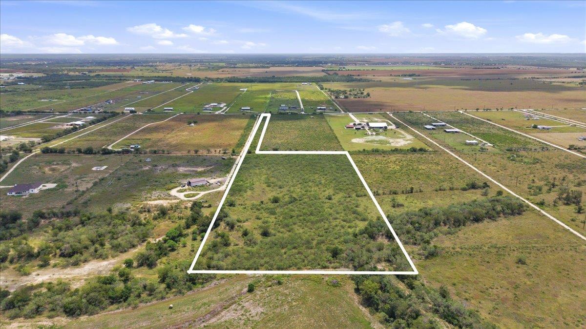 1420 Scull RD, San Marcos, TX 78666 photo 2