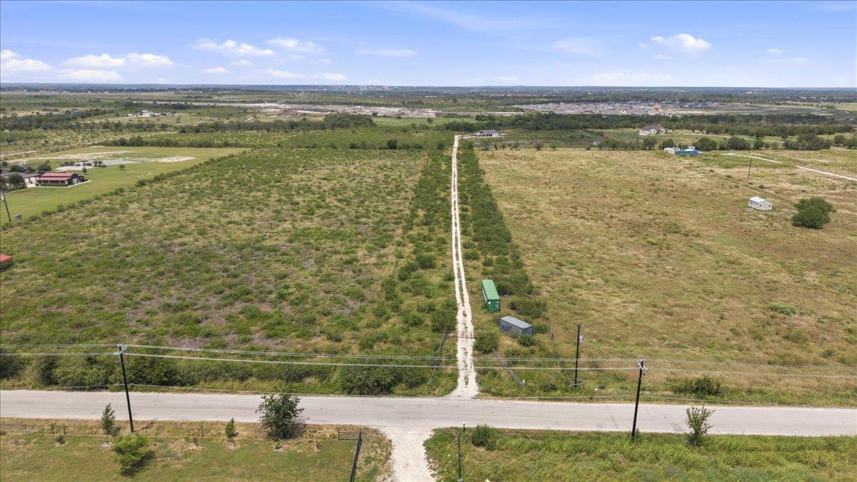 1420 Scull RD, San Marcos, TX 78666 photo 4