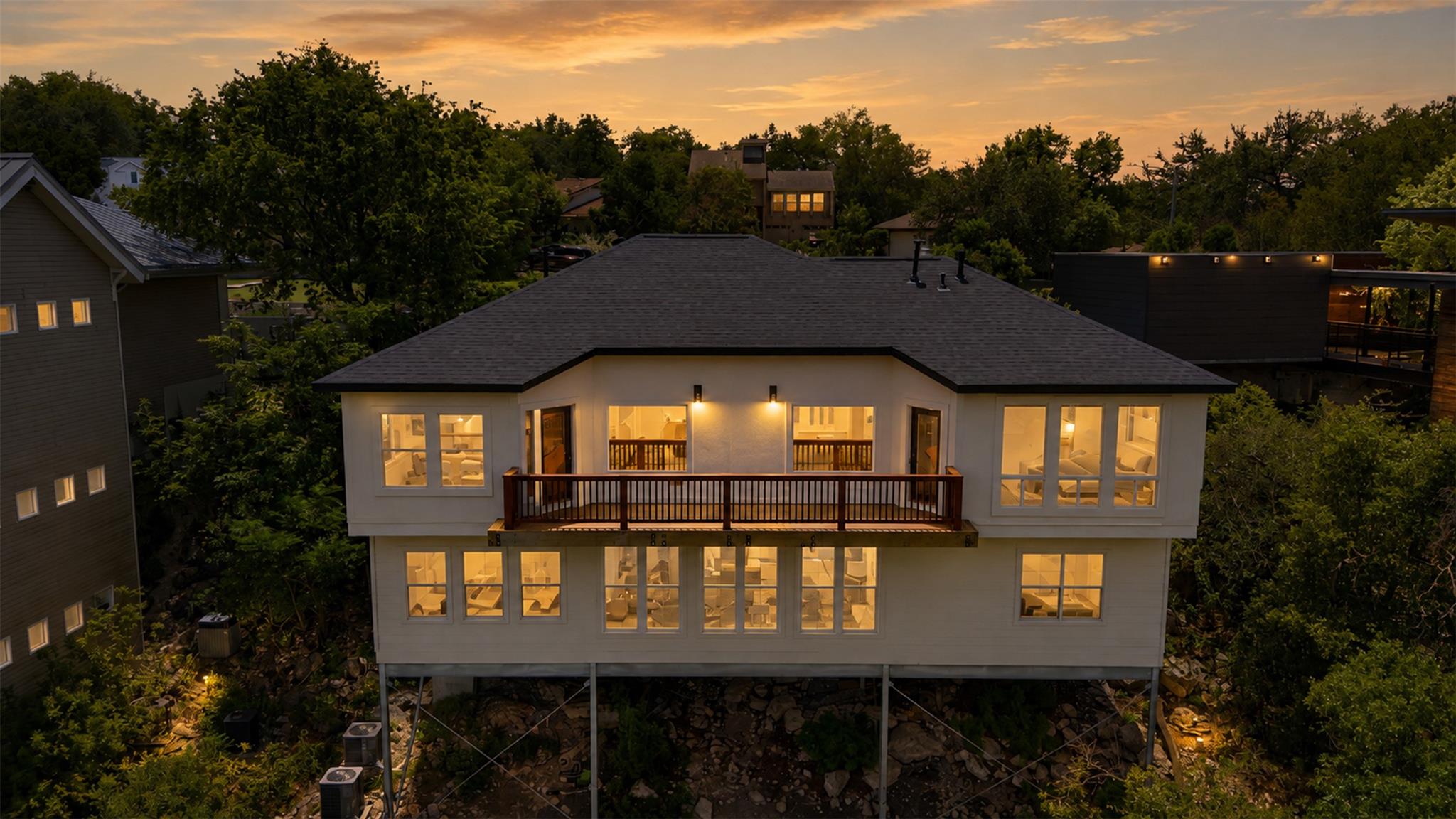 9312 Knoll Crest LOOP, Austin, TX 78759 photo 4