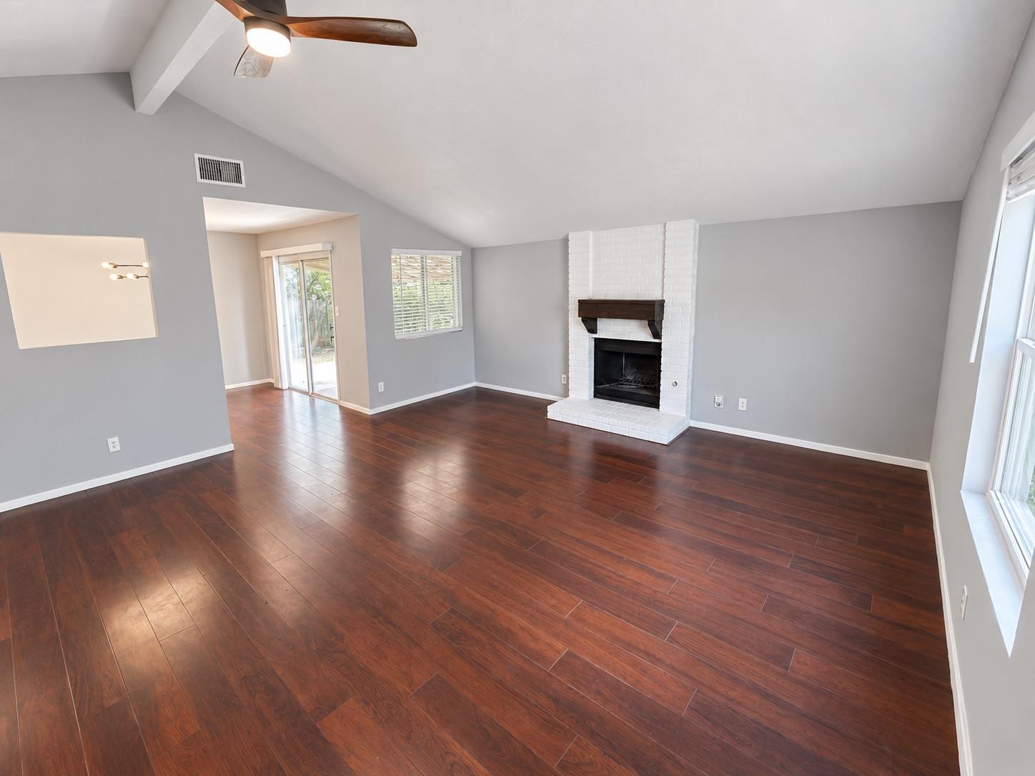 206 Clearday DR, Austin, TX 78745 photo 5