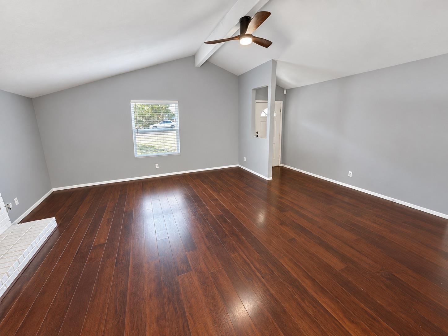 206 Clearday DR, Austin, TX 78745 photo 4