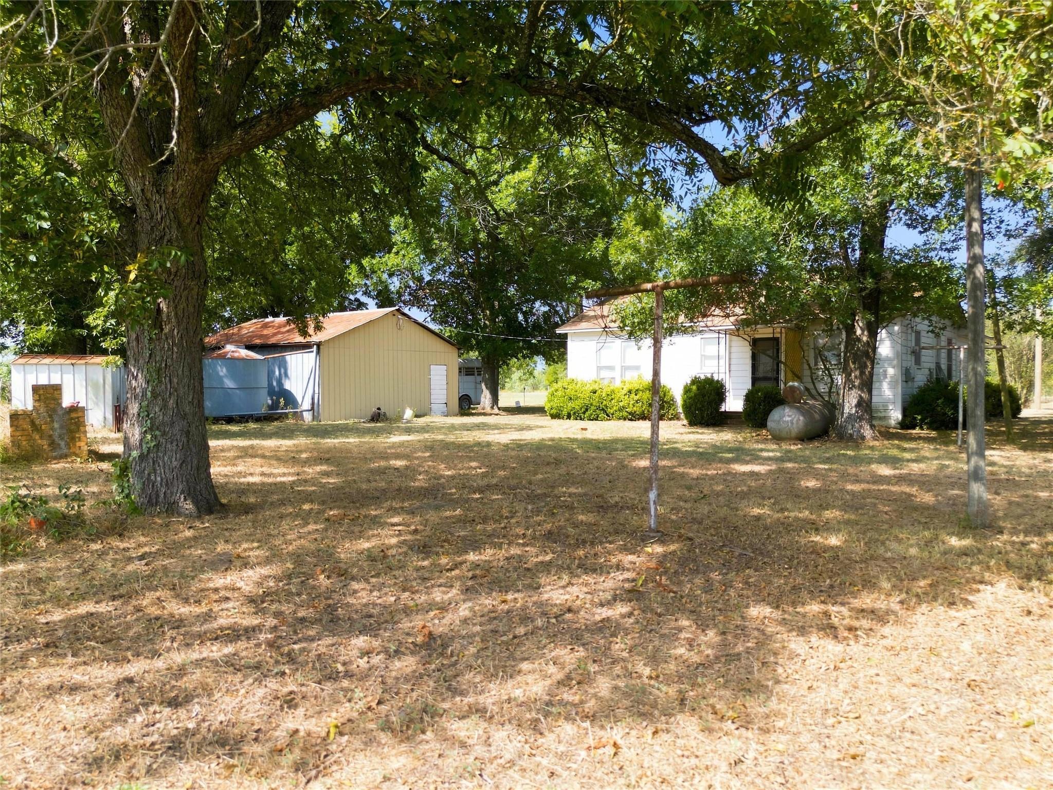 206 County Road 287, Marlin, TX 76661 photo 2