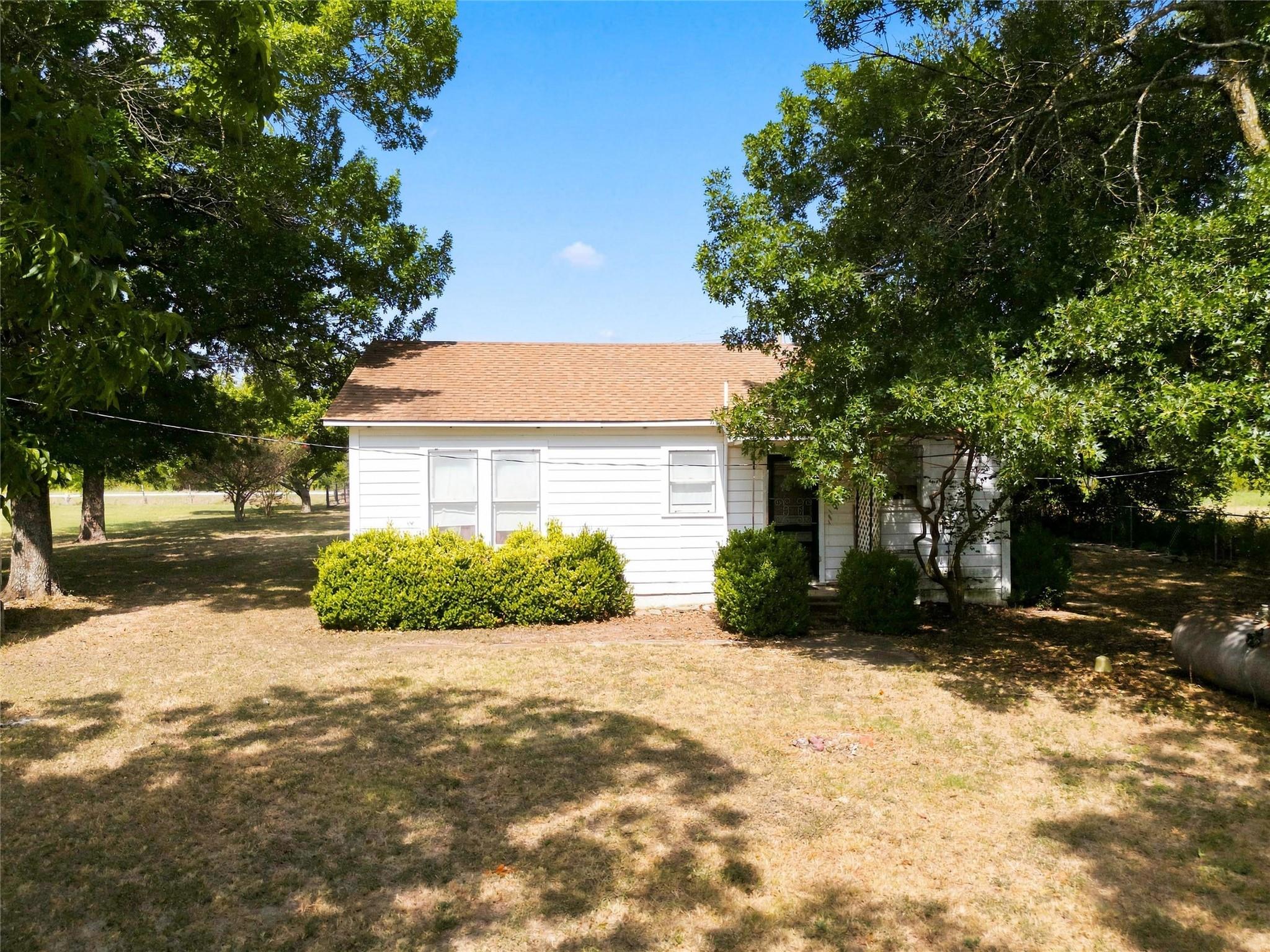 206 County Road 287, Marlin, TX 76661 photo 3