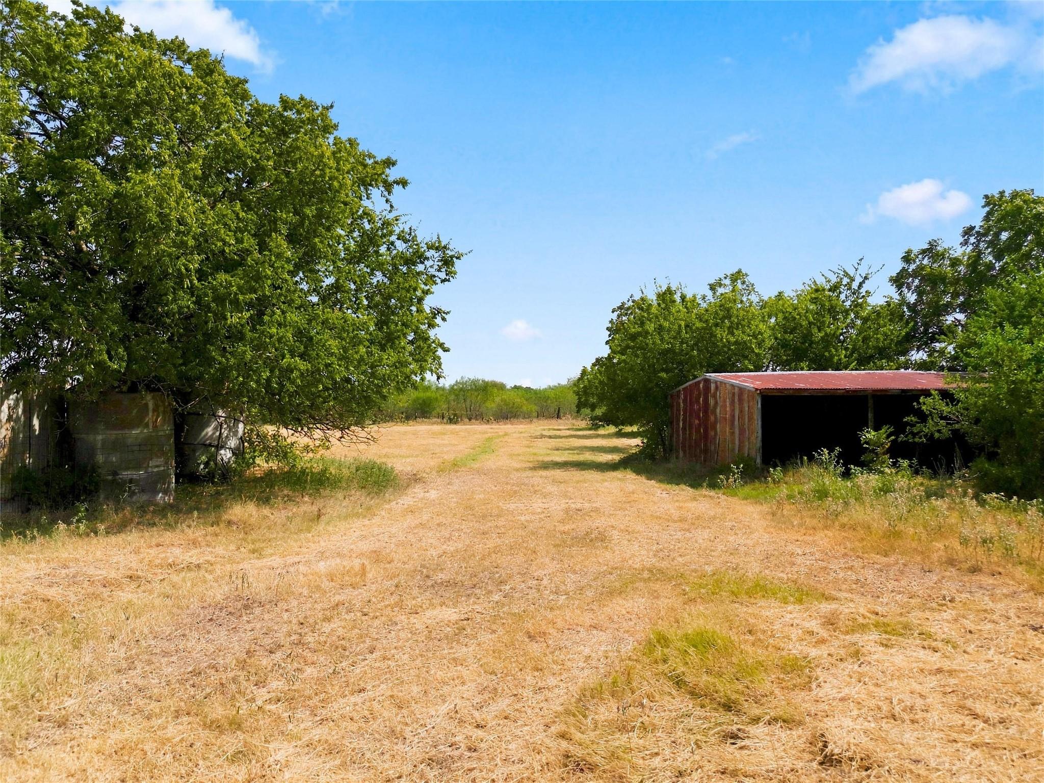 206 County Road 287, Marlin, TX 76661 photo 5