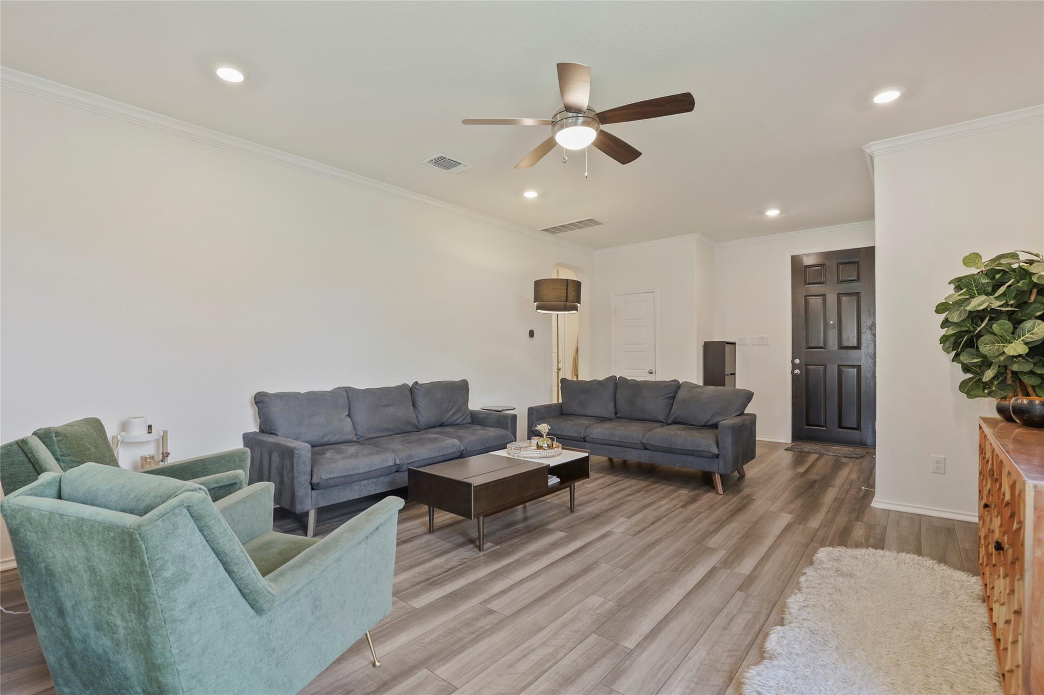 14500 Jackson Browning LN, Pflugerville, TX 78660 photo 4
