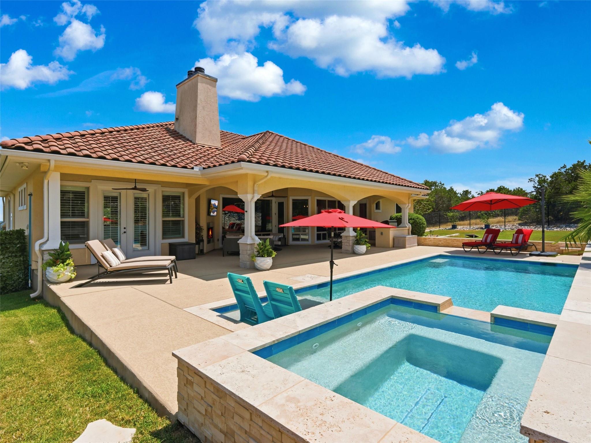 324 Valley Lodge, New Braunfels, TX 78132 photo 2