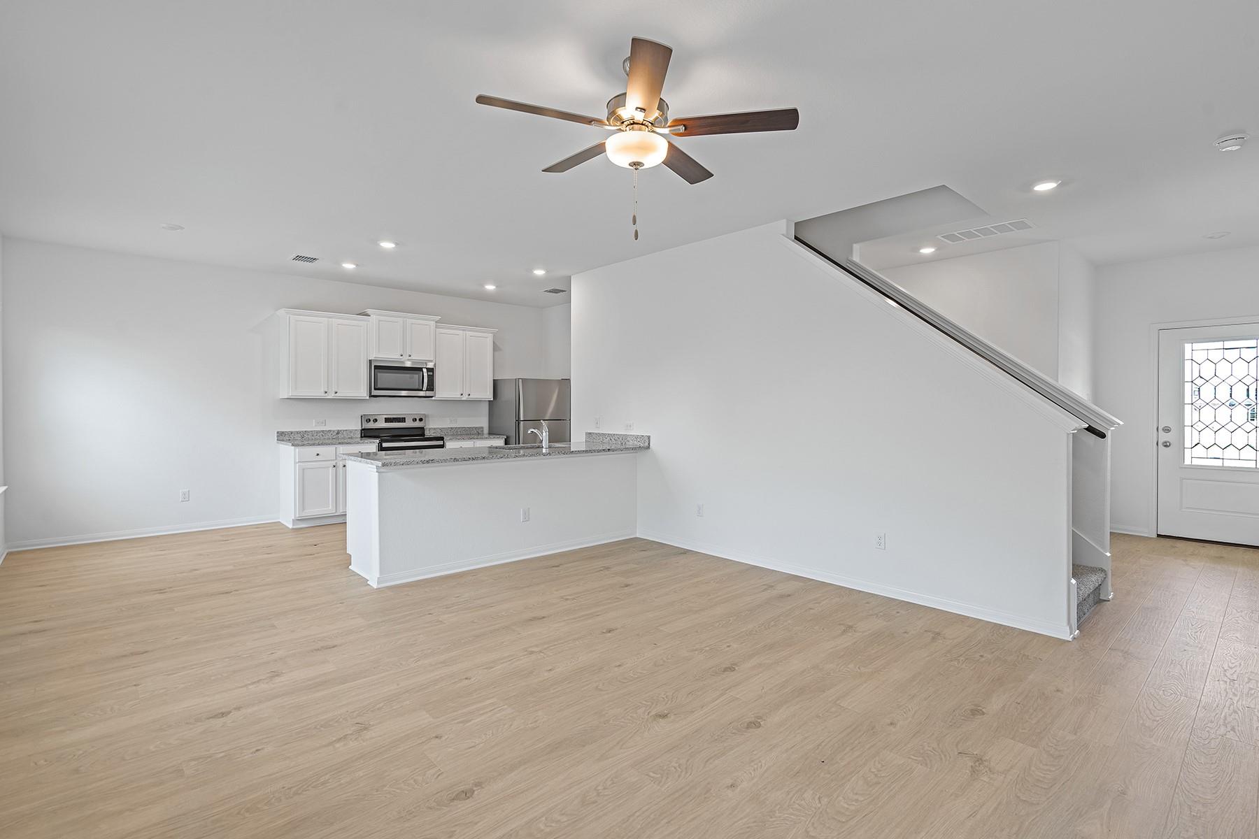 14509 Wahlbergs WAY, Elgin, TX 78621 photo 2