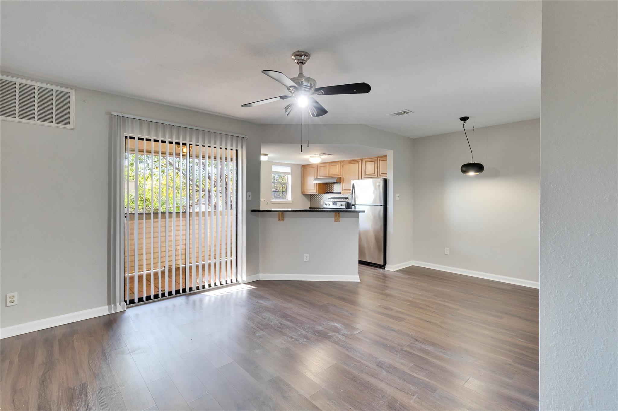 2500 Burleson RD #703, Austin, TX 78741 photo 3
