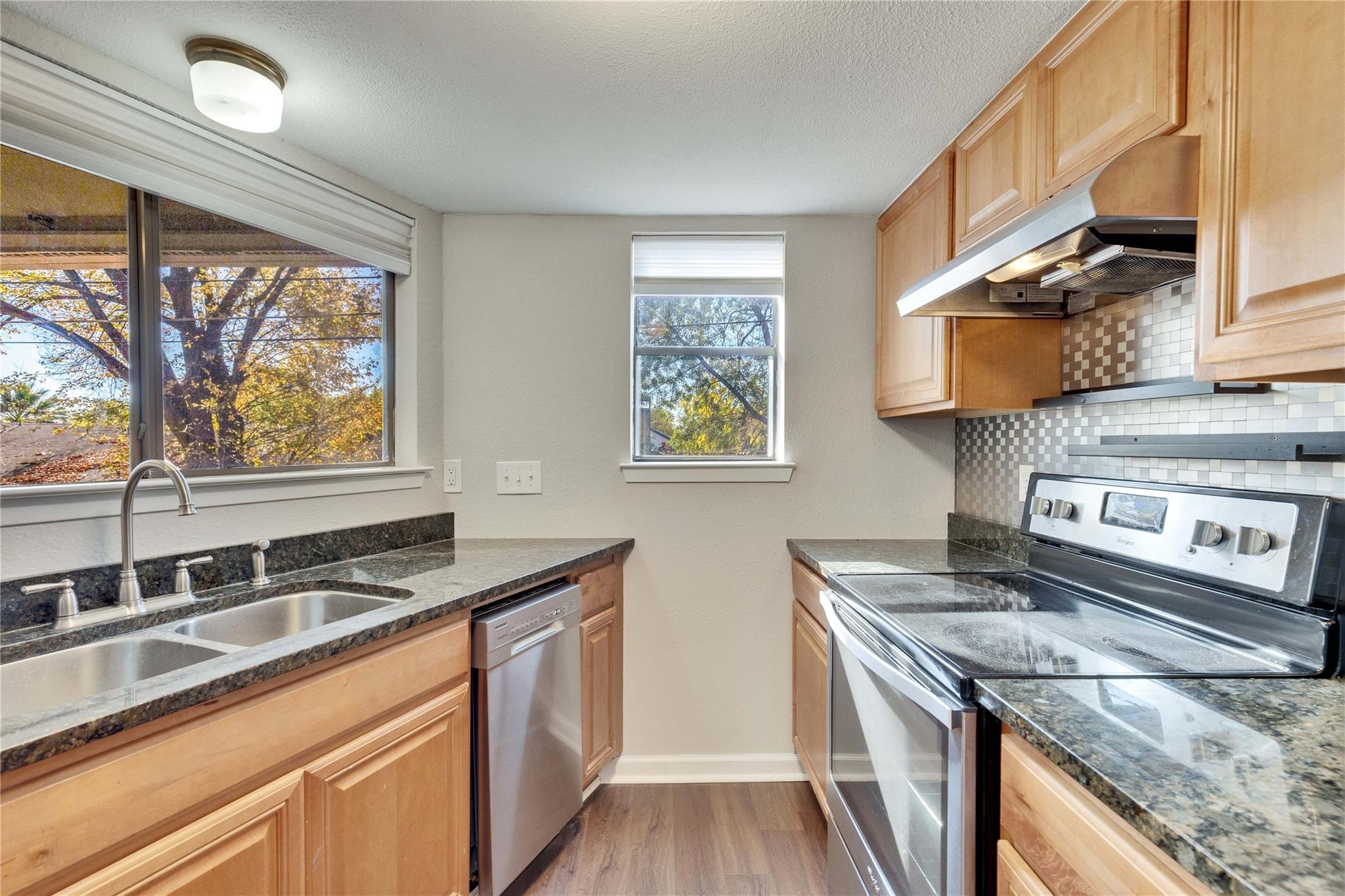 2500 Burleson RD #703, Austin, TX 78741 photo 4