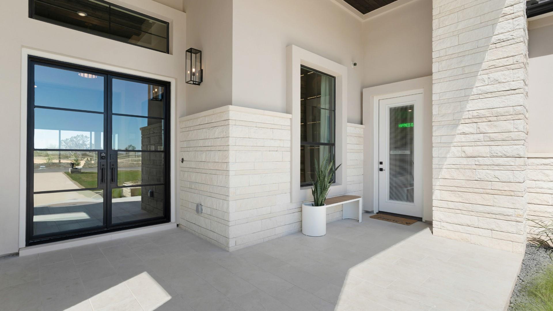 1405 Paxton LN, Florence, TX 76527 photo 2