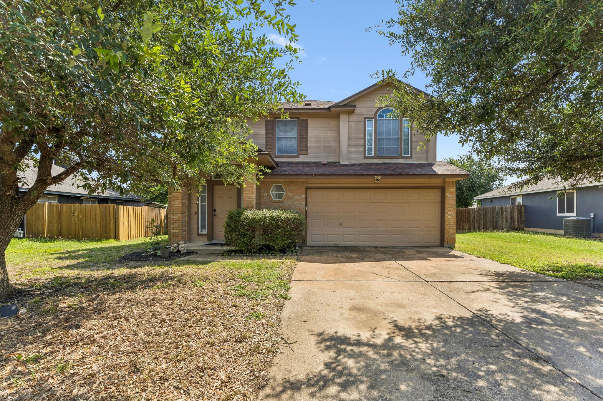 808 Red River LN, Leander, TX 78641 photo 2