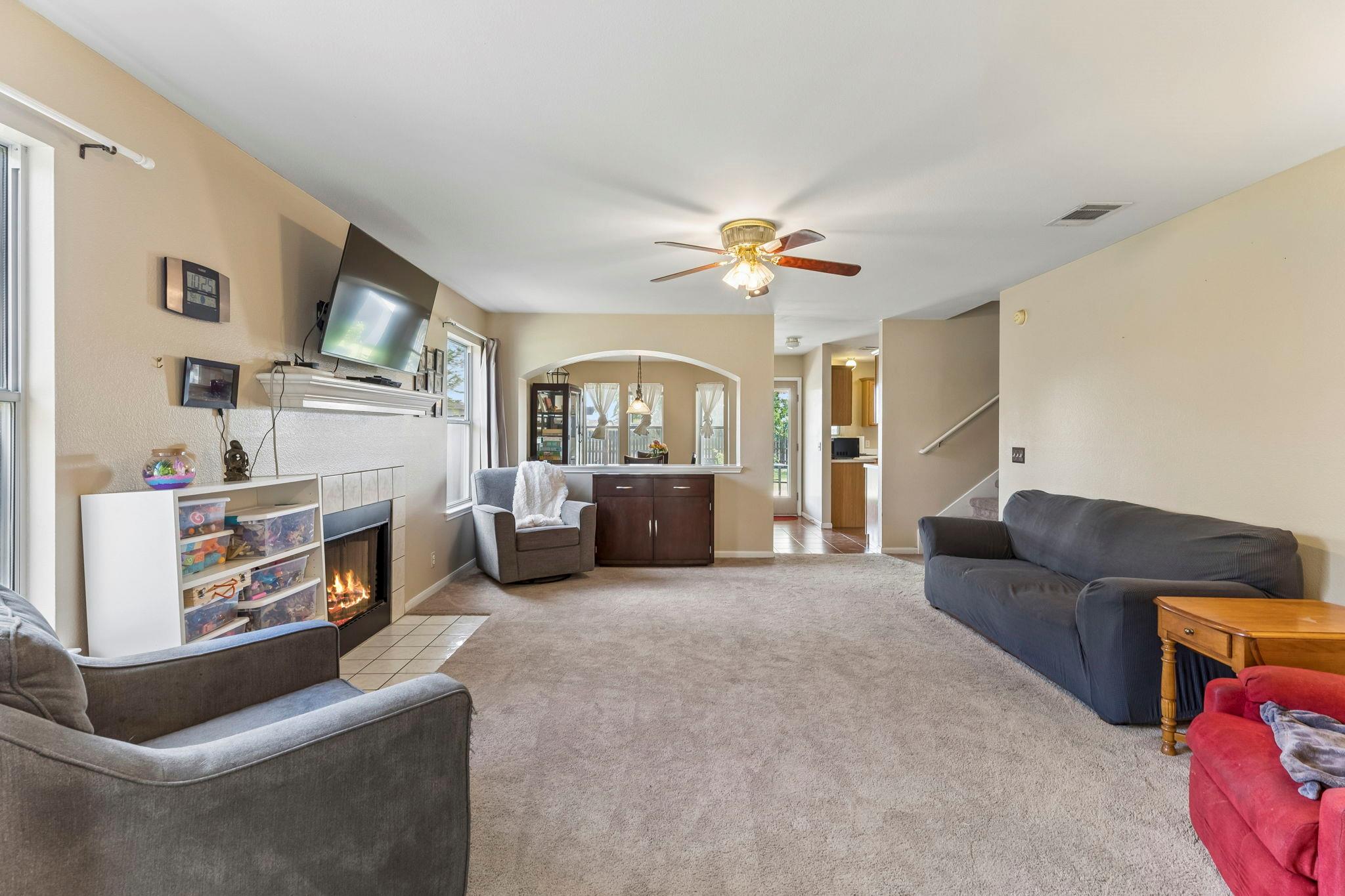 808 Red River LN, Leander, TX 78641 photo 5