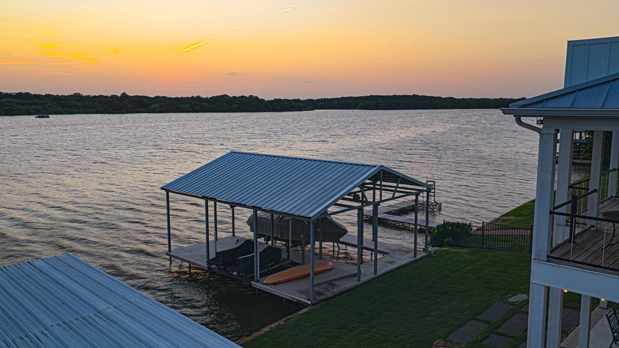 718 County Road 136B, Kingsland, TX 78639 photo 3