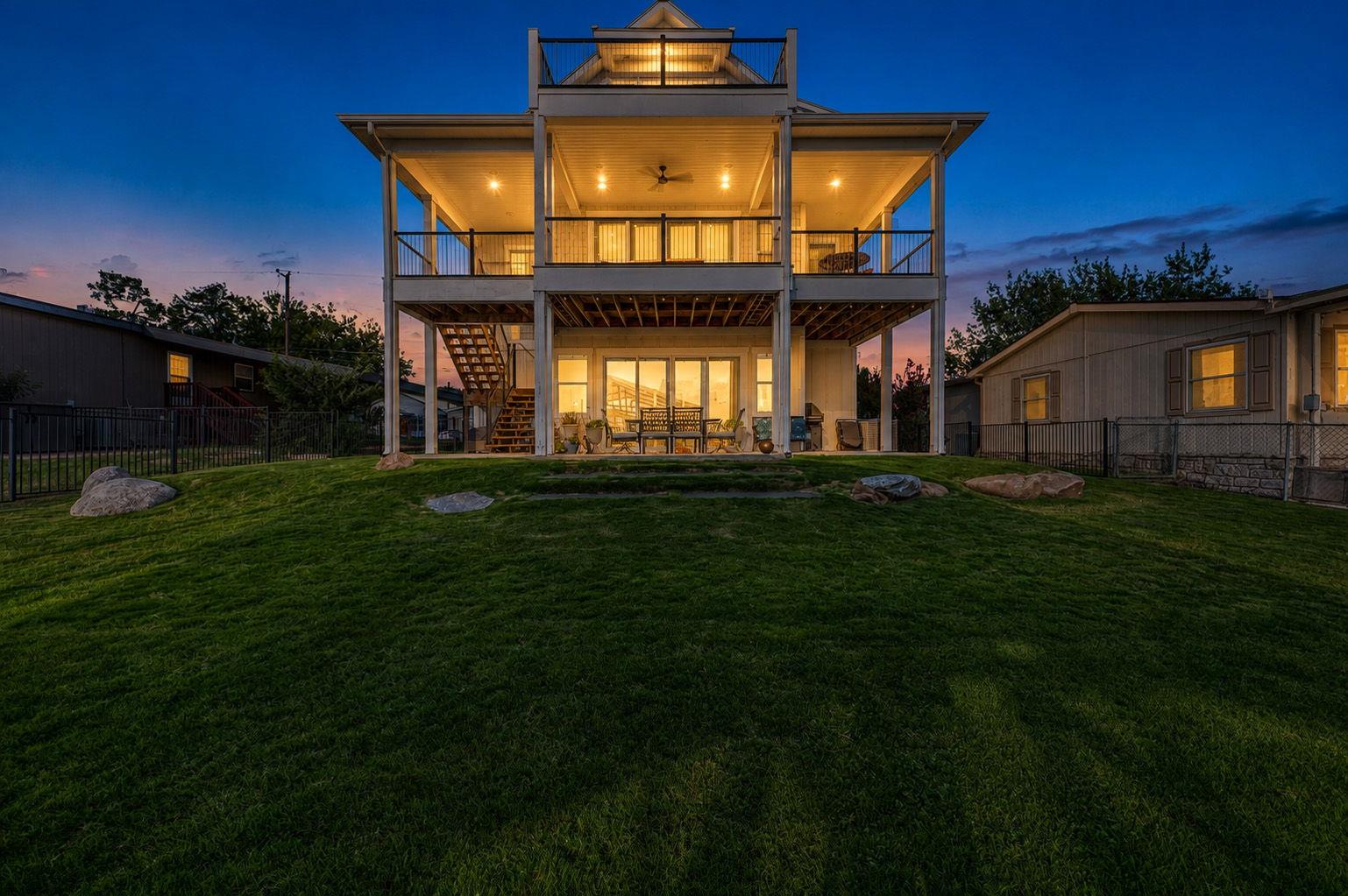 718 County Road 136B, Kingsland, TX 78639 photo 4